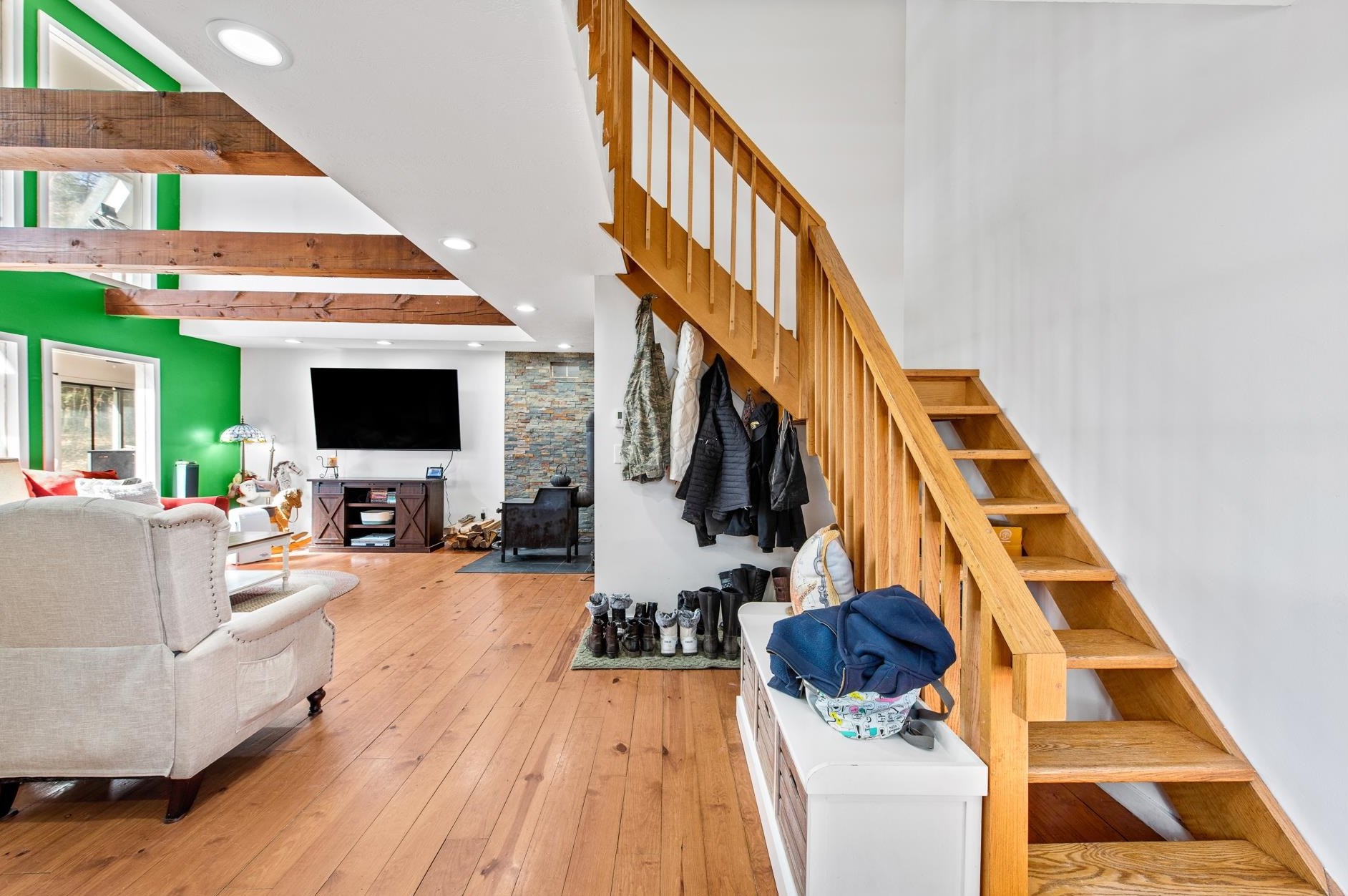 61 Snow Pond Rd, Concord, NH 03301
