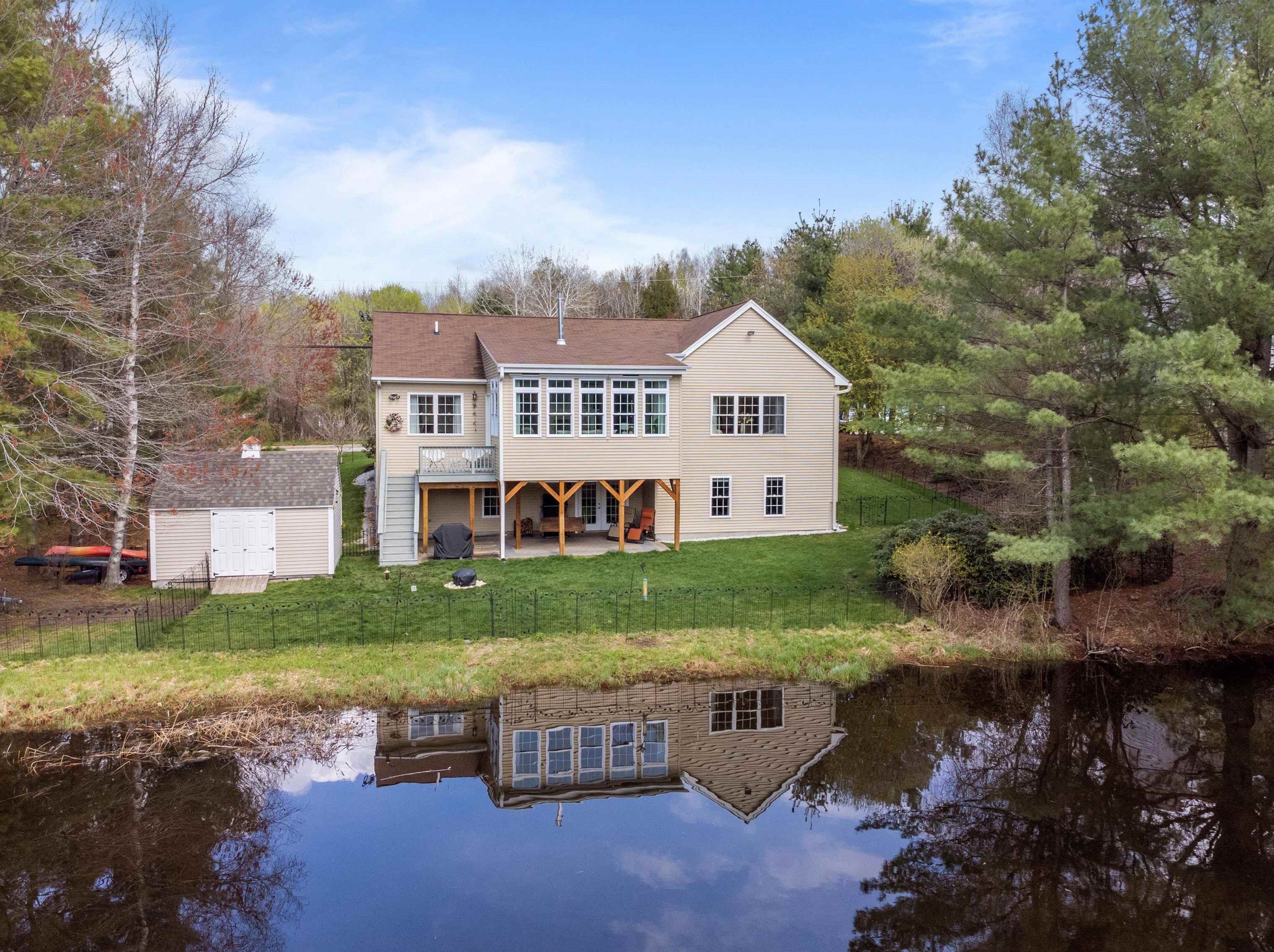 311 Brent St, Manchester, NH 03103-7705