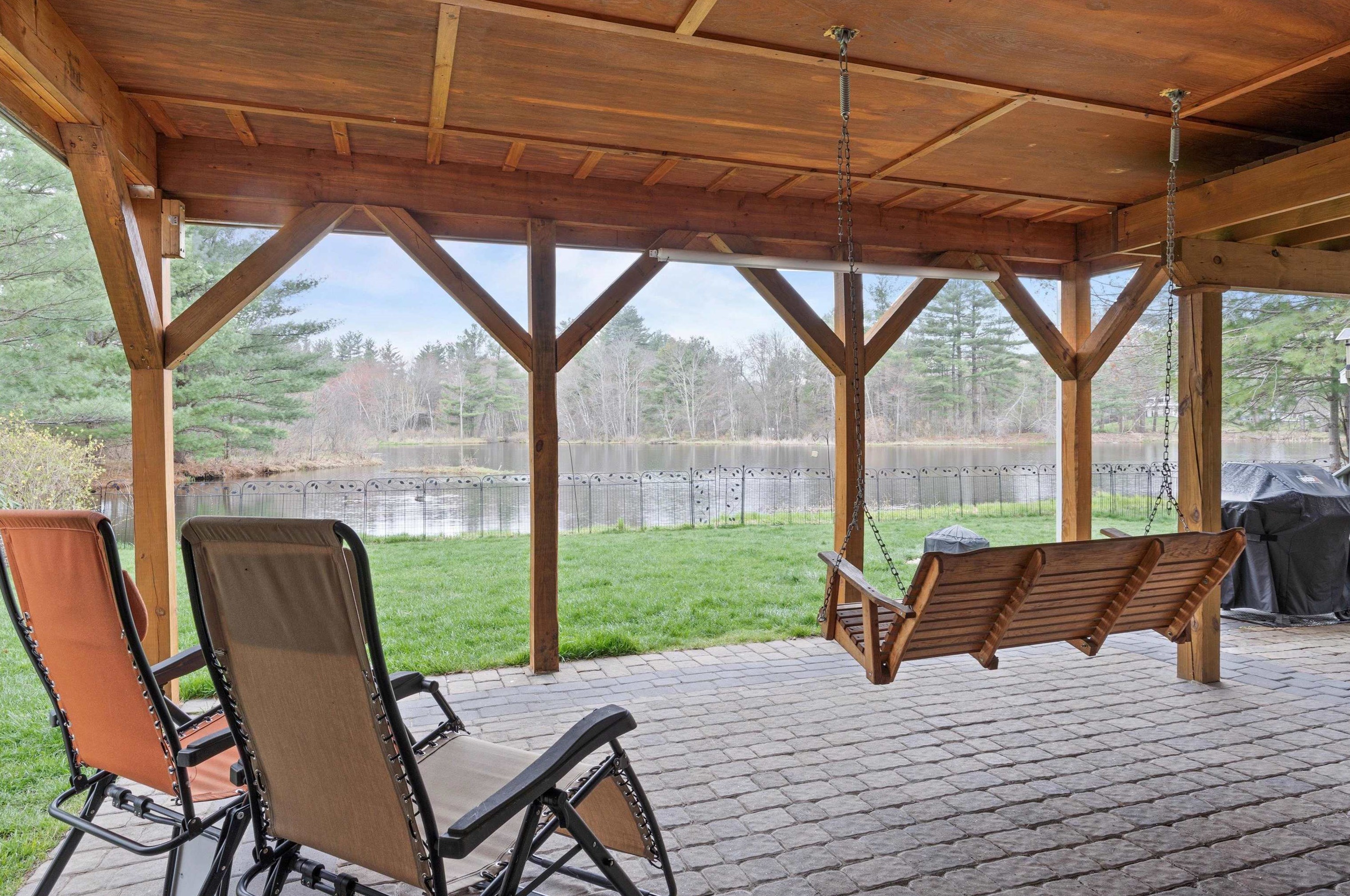 311 Brent St, Manchester NH  03103-7705 exterior