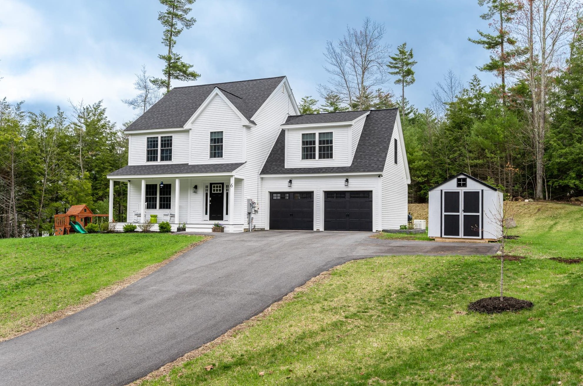 6 W Hill Rd, Brookline, NH 03033