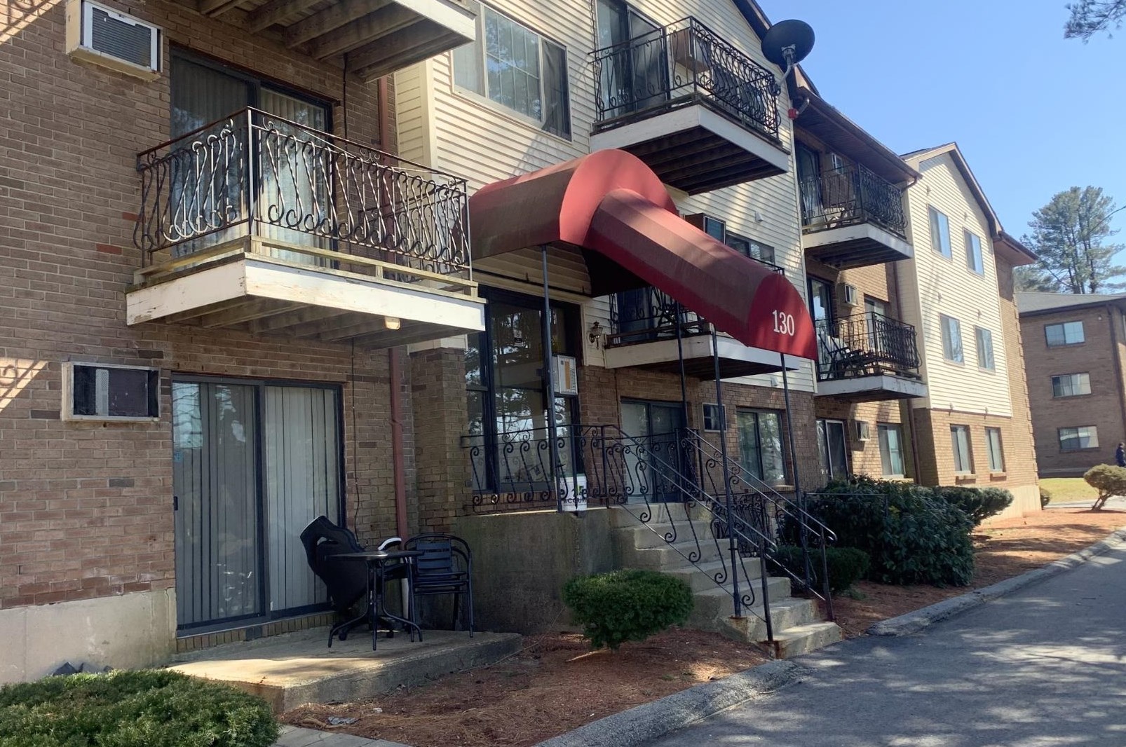 130 Mammoth Rd #417, Manchester, NH 03106