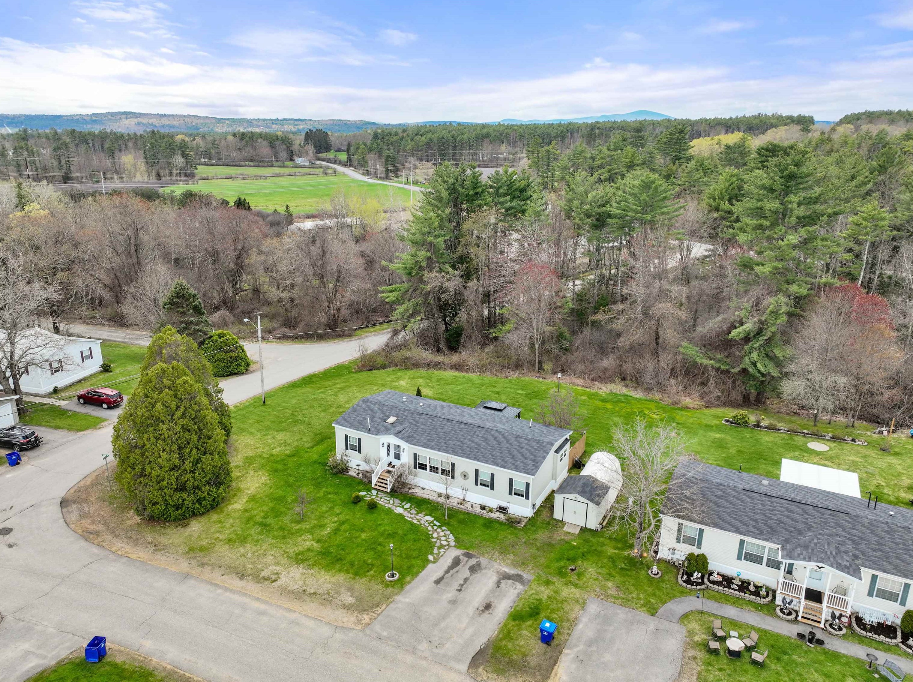 46 Sage Dr, Tilton, NH 03276