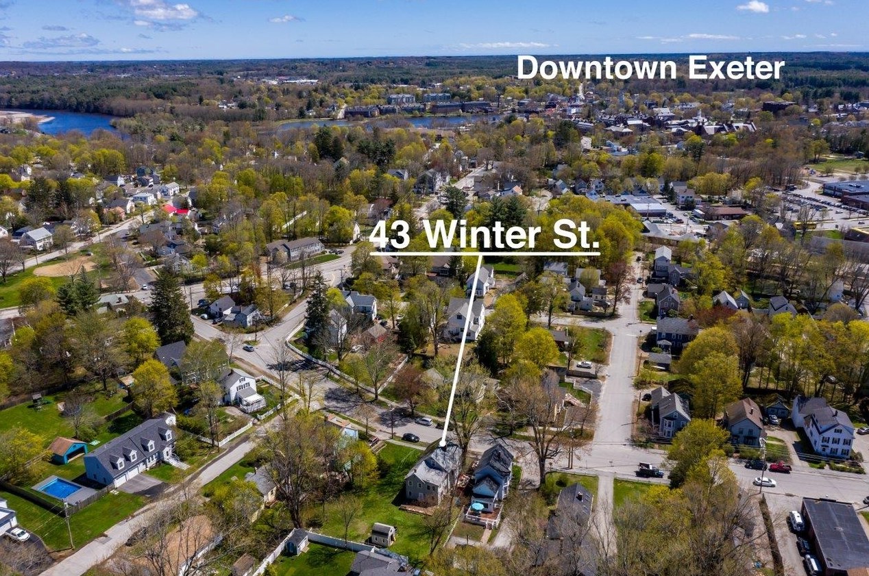 43 Winter St, Kensington, NH 03833