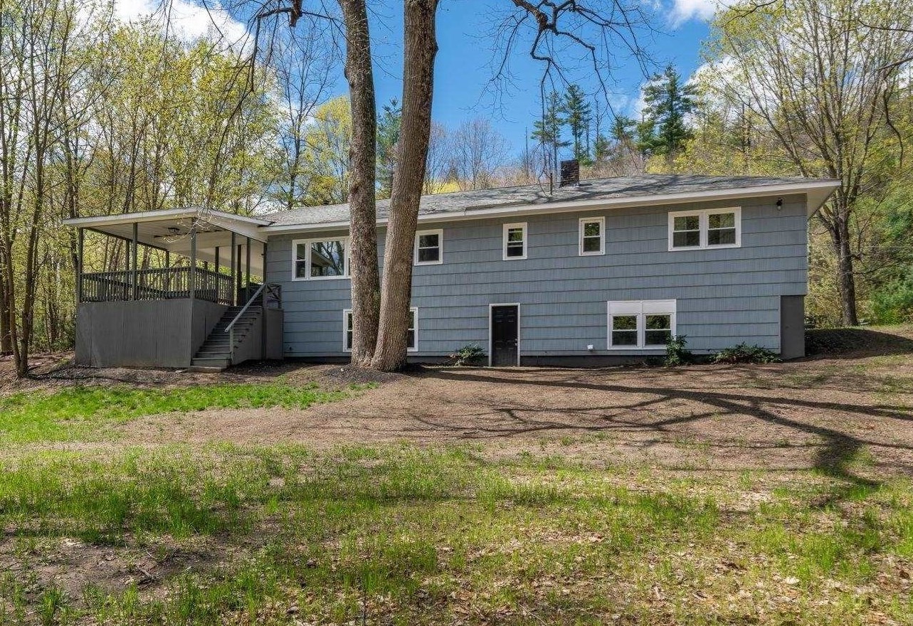 40 Turkey Hill Rd, Merrimack NH  03054-3558 exterior