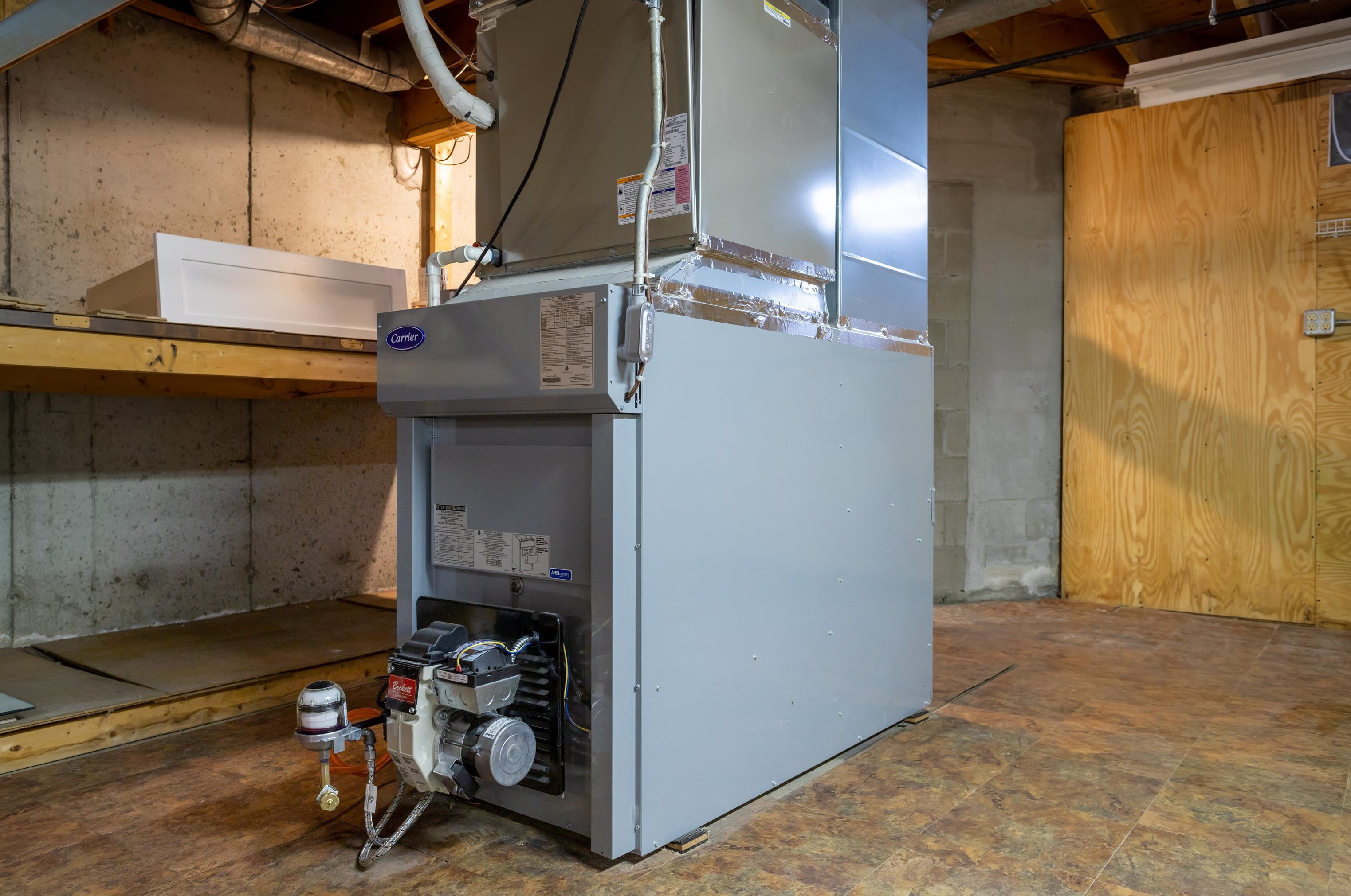 195 High Ridge Rd, Manchester NH  03104-3930 exterior