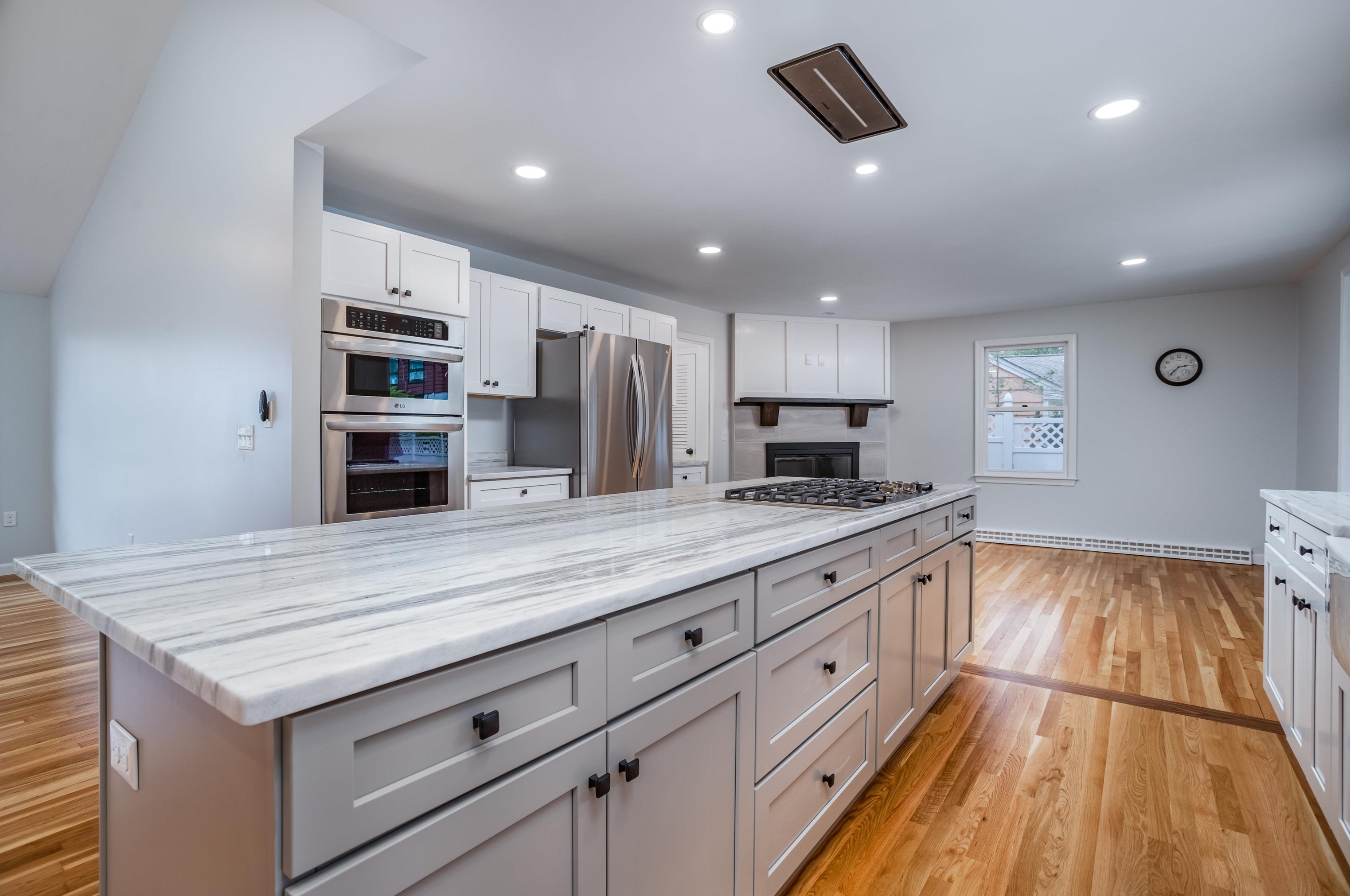 195 High Ridge Rd, Manchester NH  03104-3930 exterior