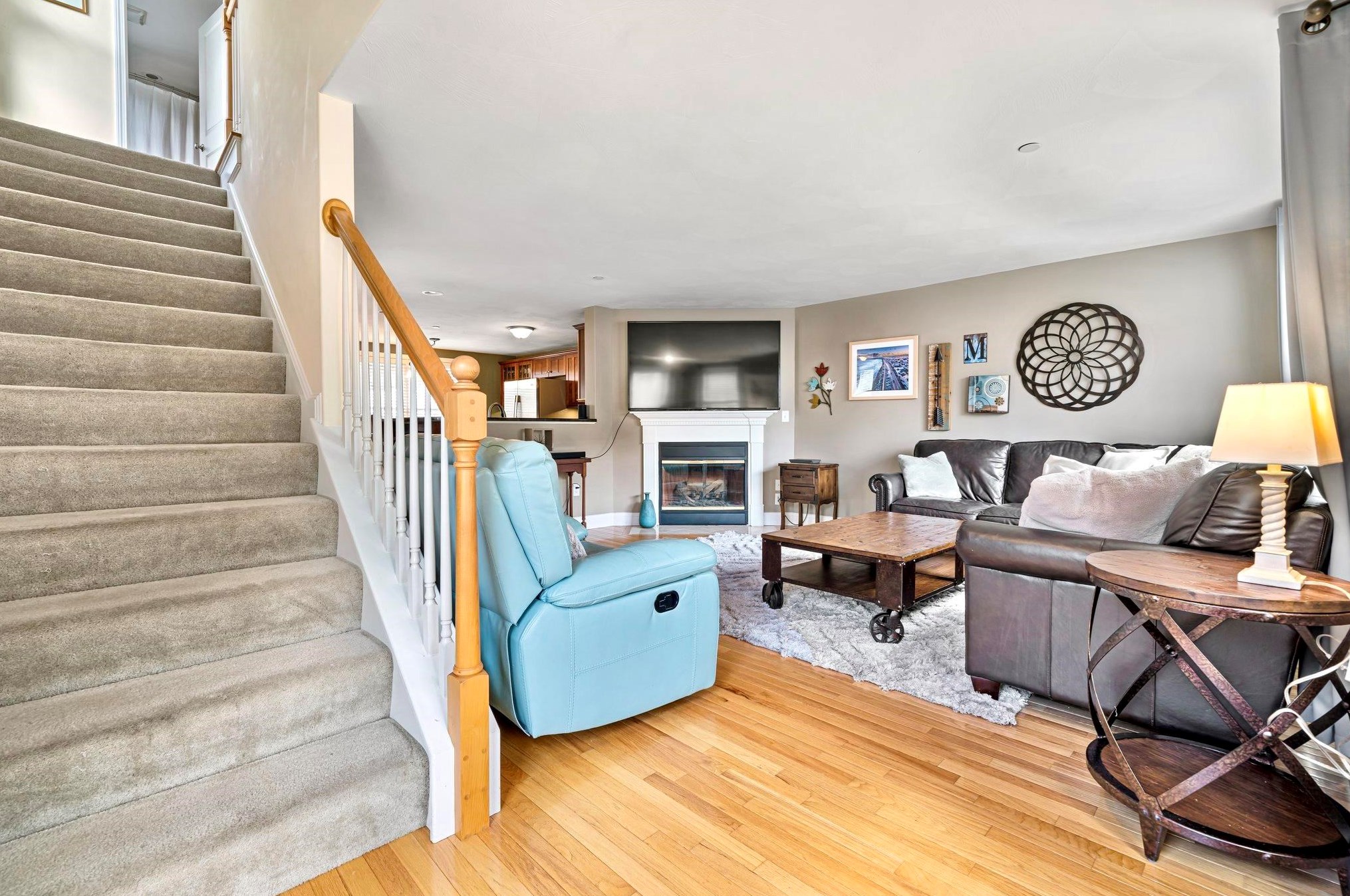 27 Hartshorn Way, Manchester NH 03109-5241 exterior