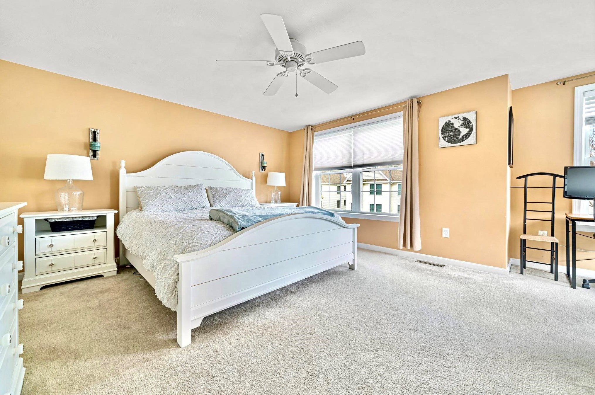 27 Hartshorn Way, Manchester NH 03109-5241 exterior