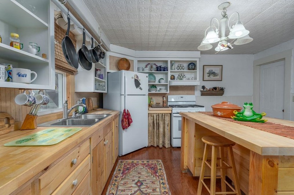 341 1st Nh Turnpike, Northwood, NH 03261