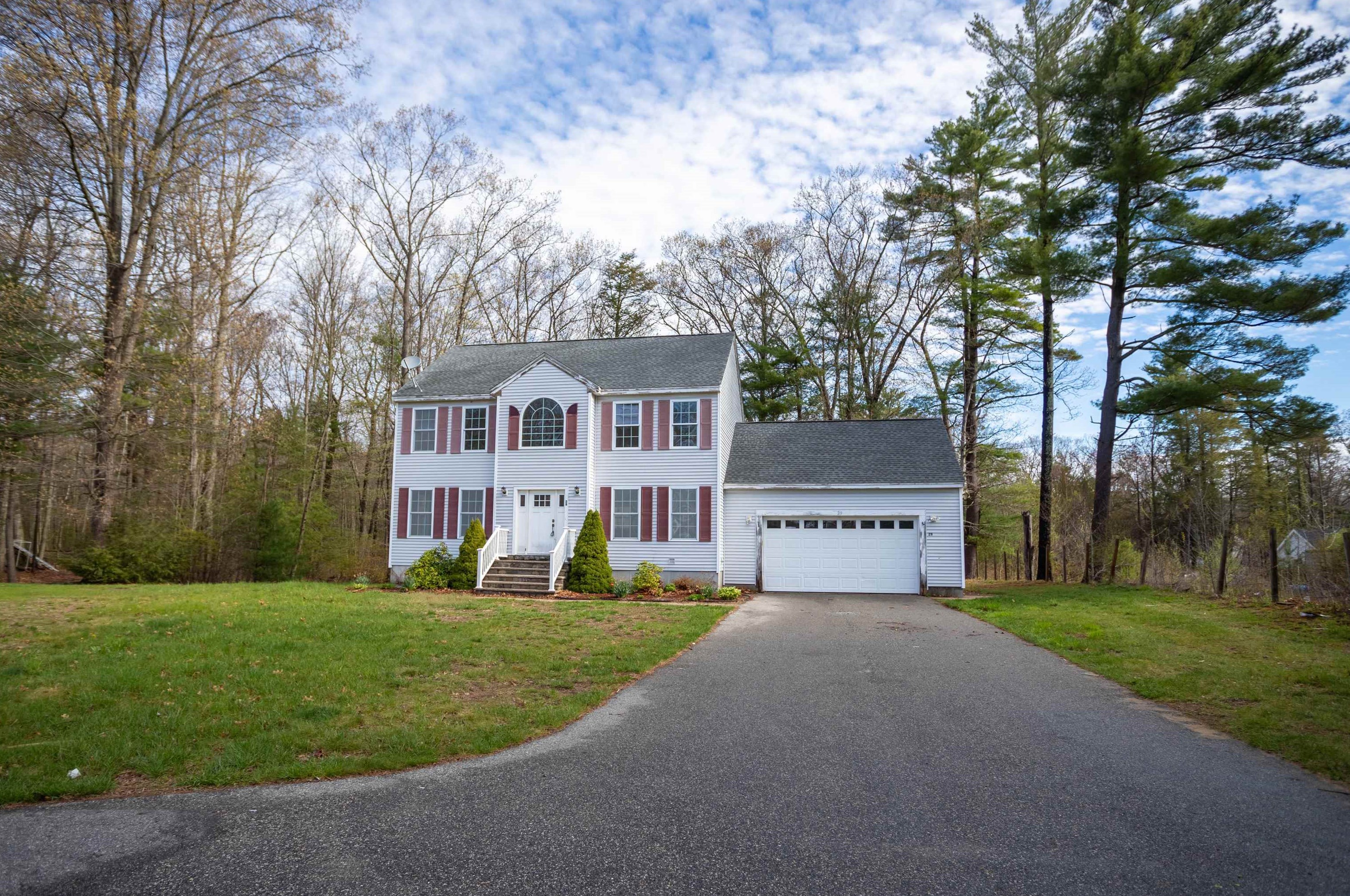 29 Dows Ln #unit B, Seabrook, NH 03874