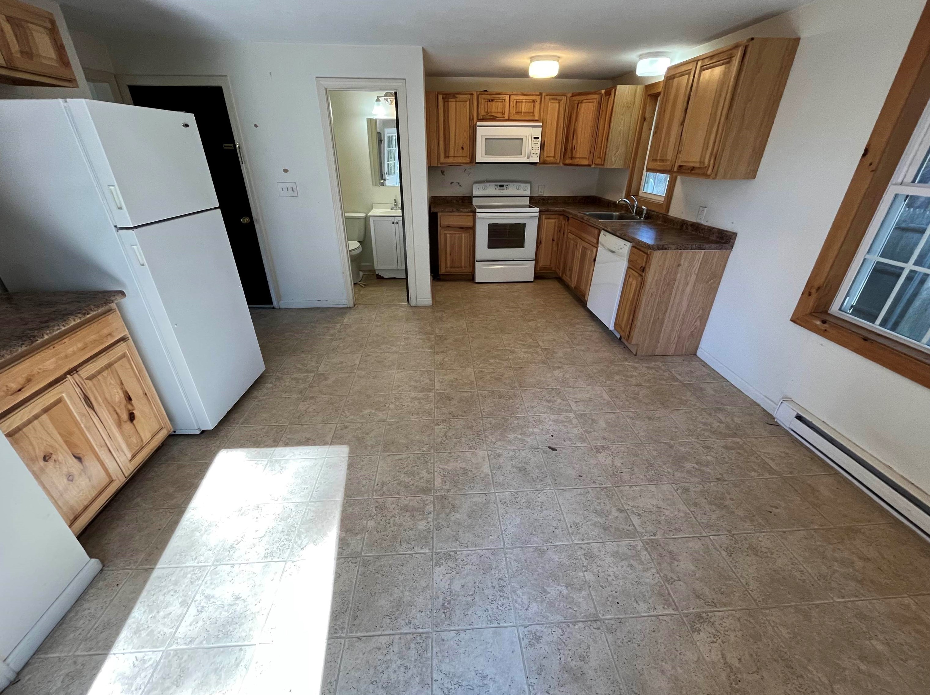 34 Young Dr, Lee, NH 03824