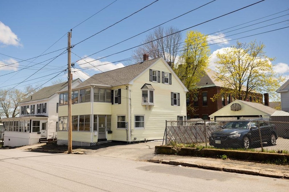 10 Ash St, Somersworth, NH 03878
