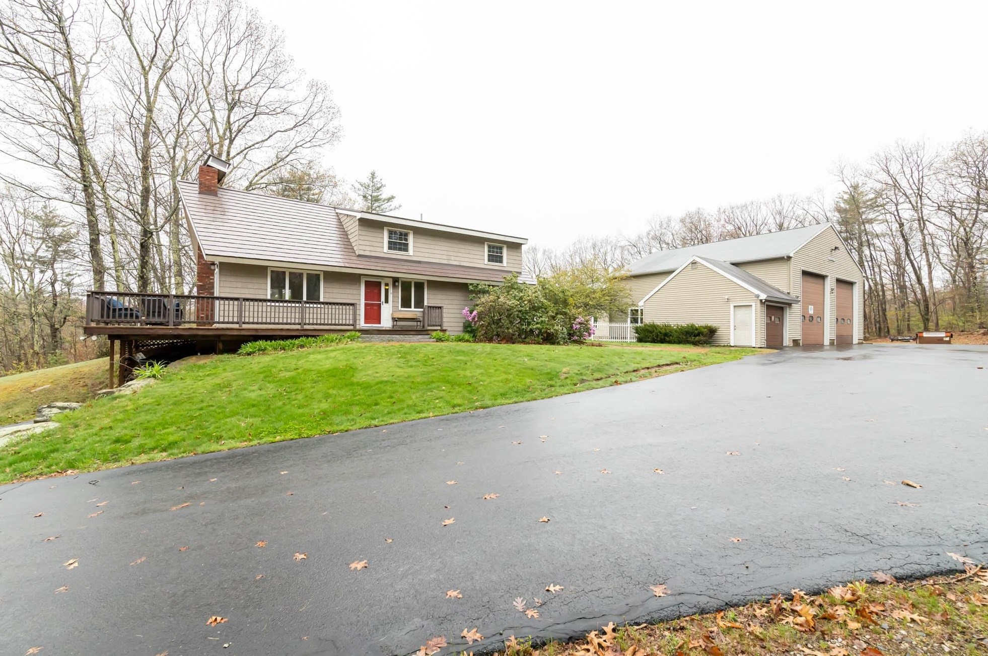 351 Chester Rd, Auburn, NH 03032
