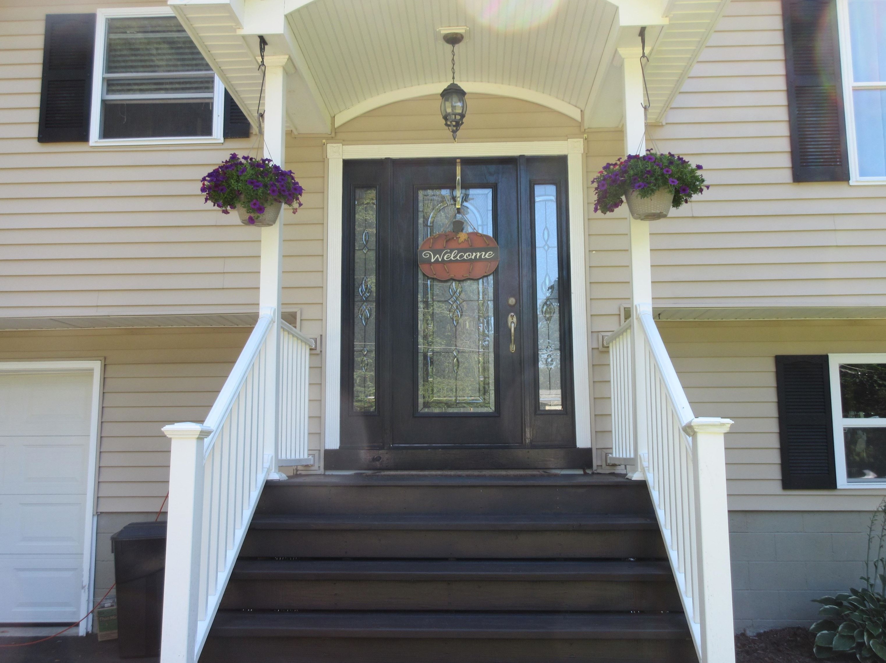 4 Westgate Rd, Derry, NH 03038