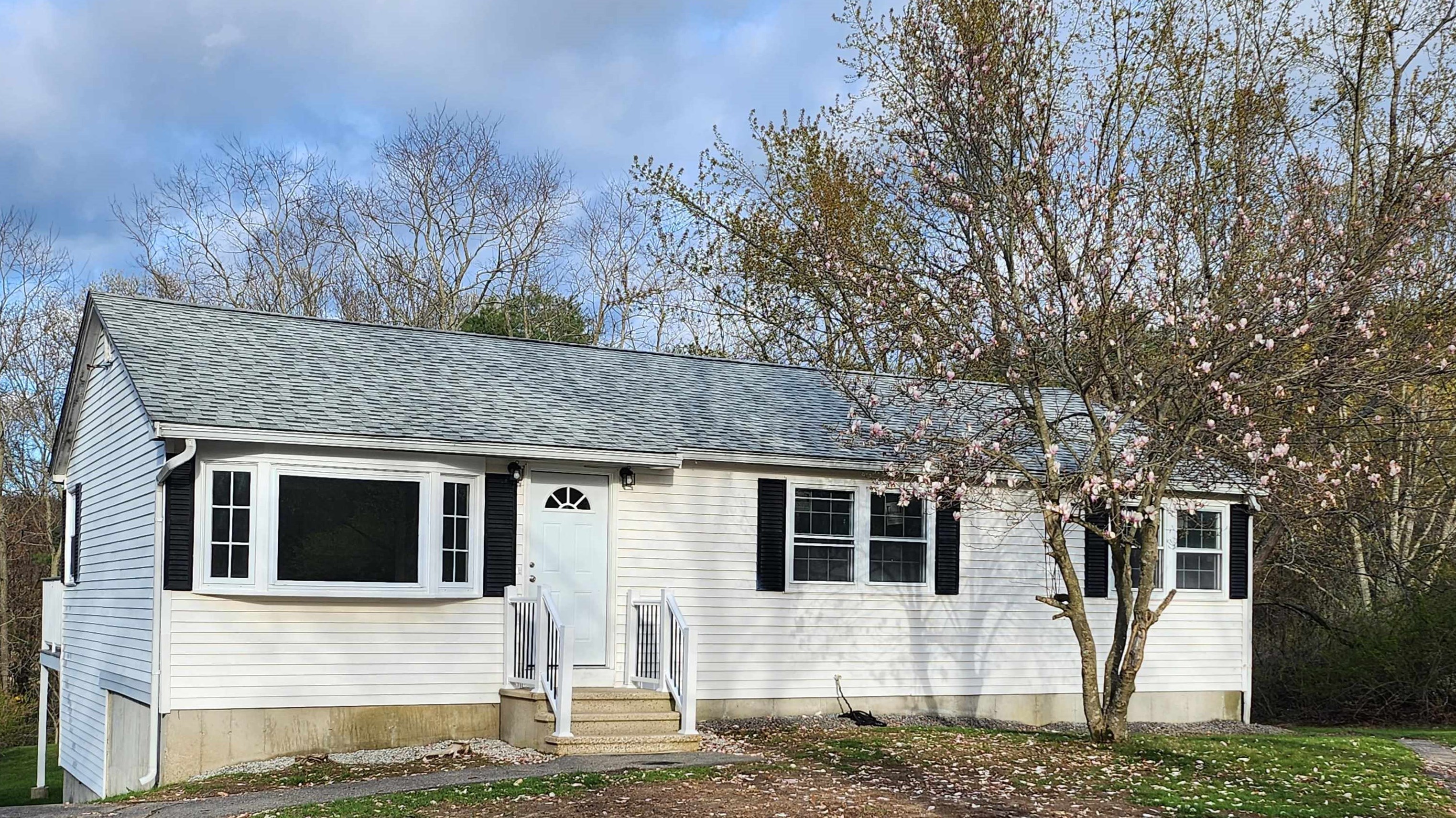 102 Fordway Extension, Derry, NH 03038