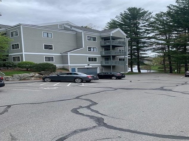 47 Dogwood Dr #306, Nashua, NH 03062