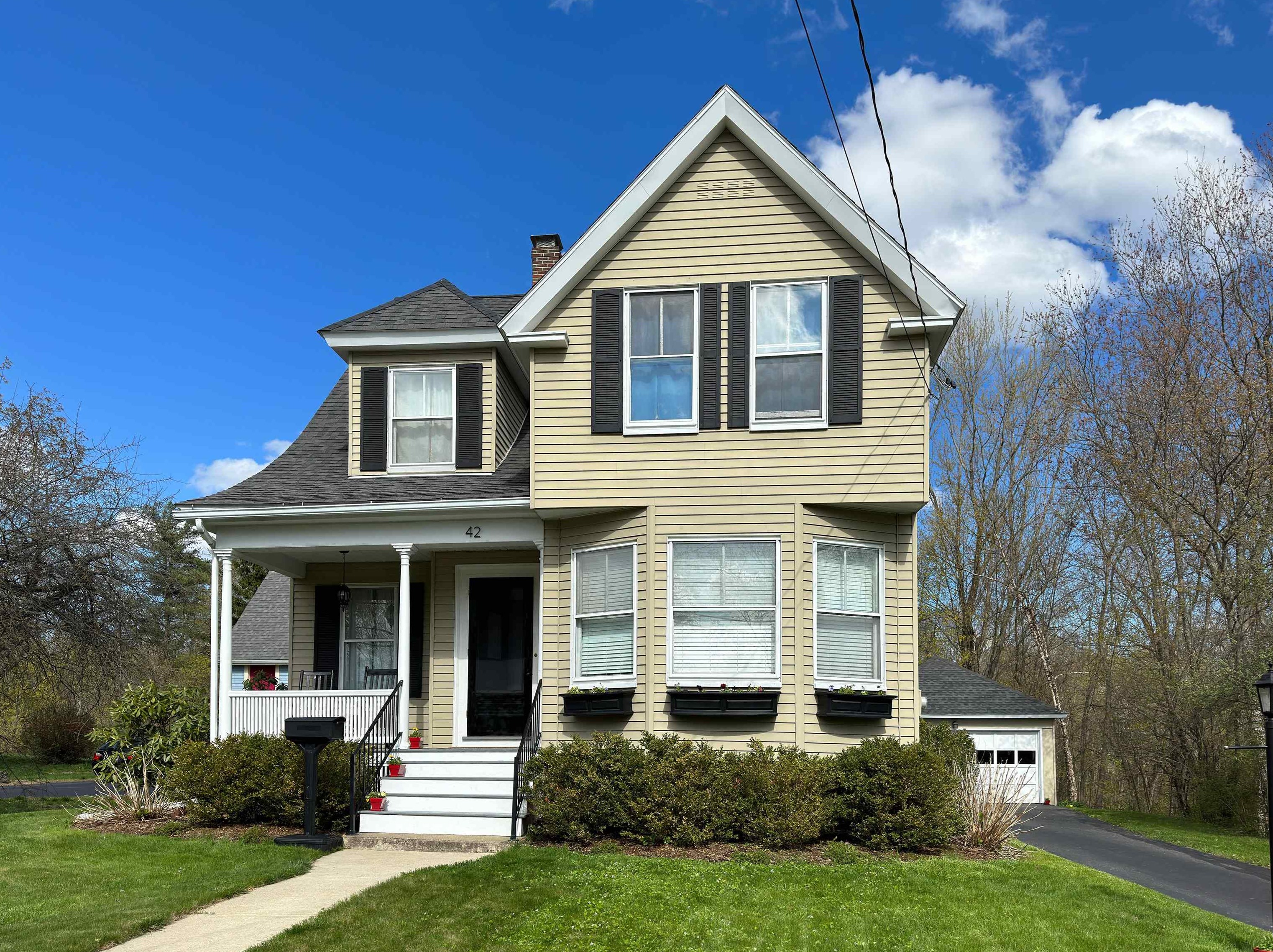 42 Rutland St, Dover, NH 03820