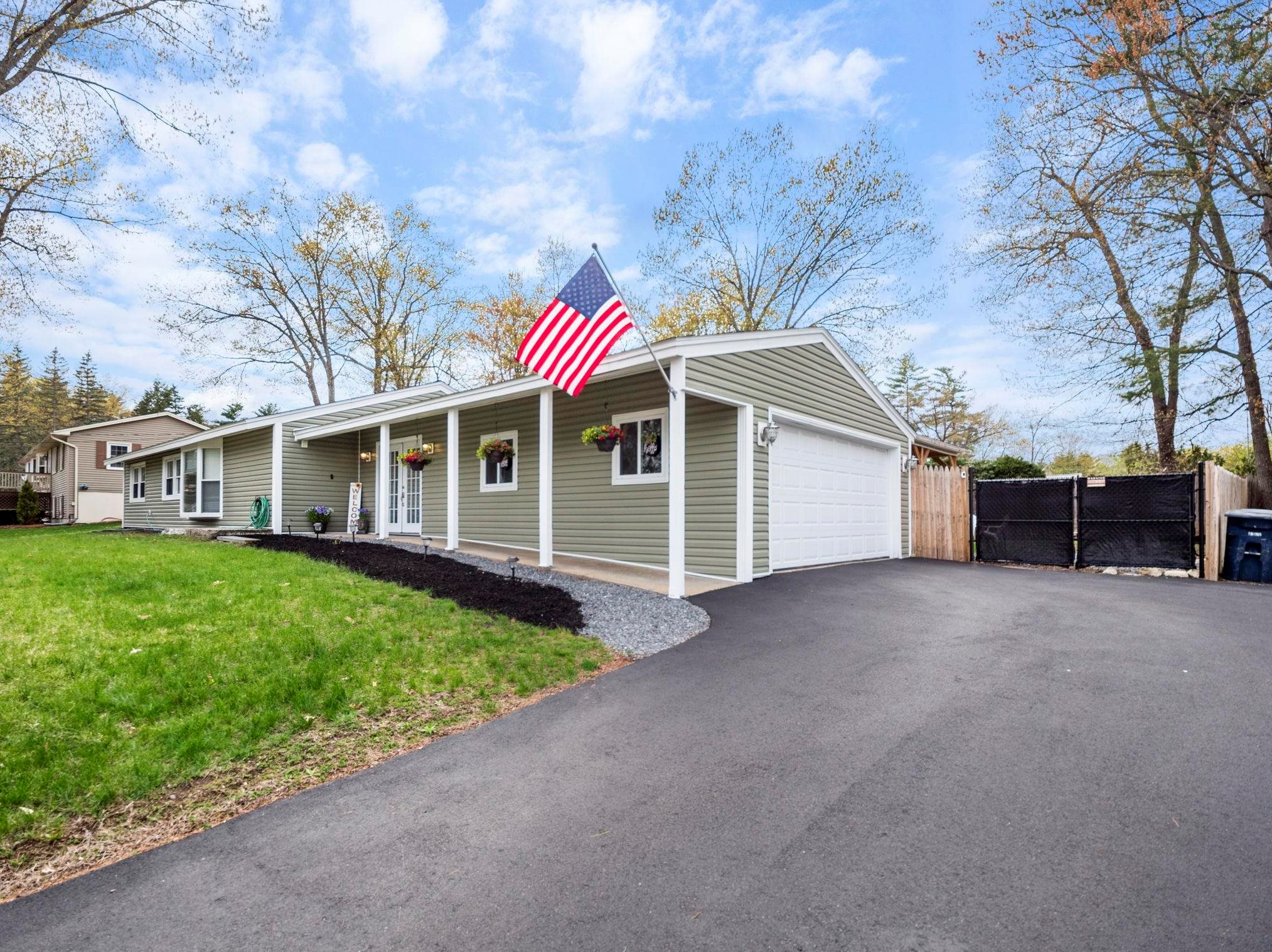 7 Wakefield Dr, Nashua, NH 03062