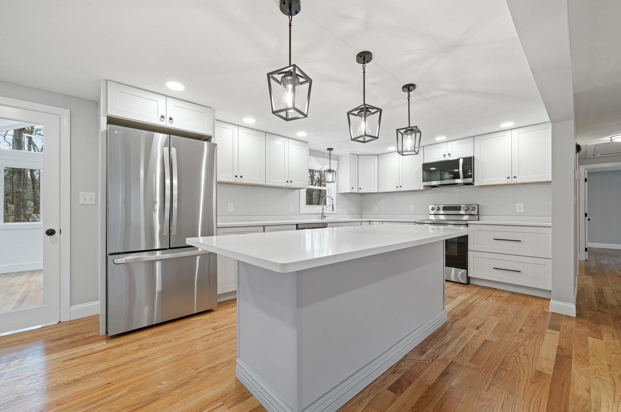 110 Londonderry Rd, Windham NH  03087-1118 exterior
