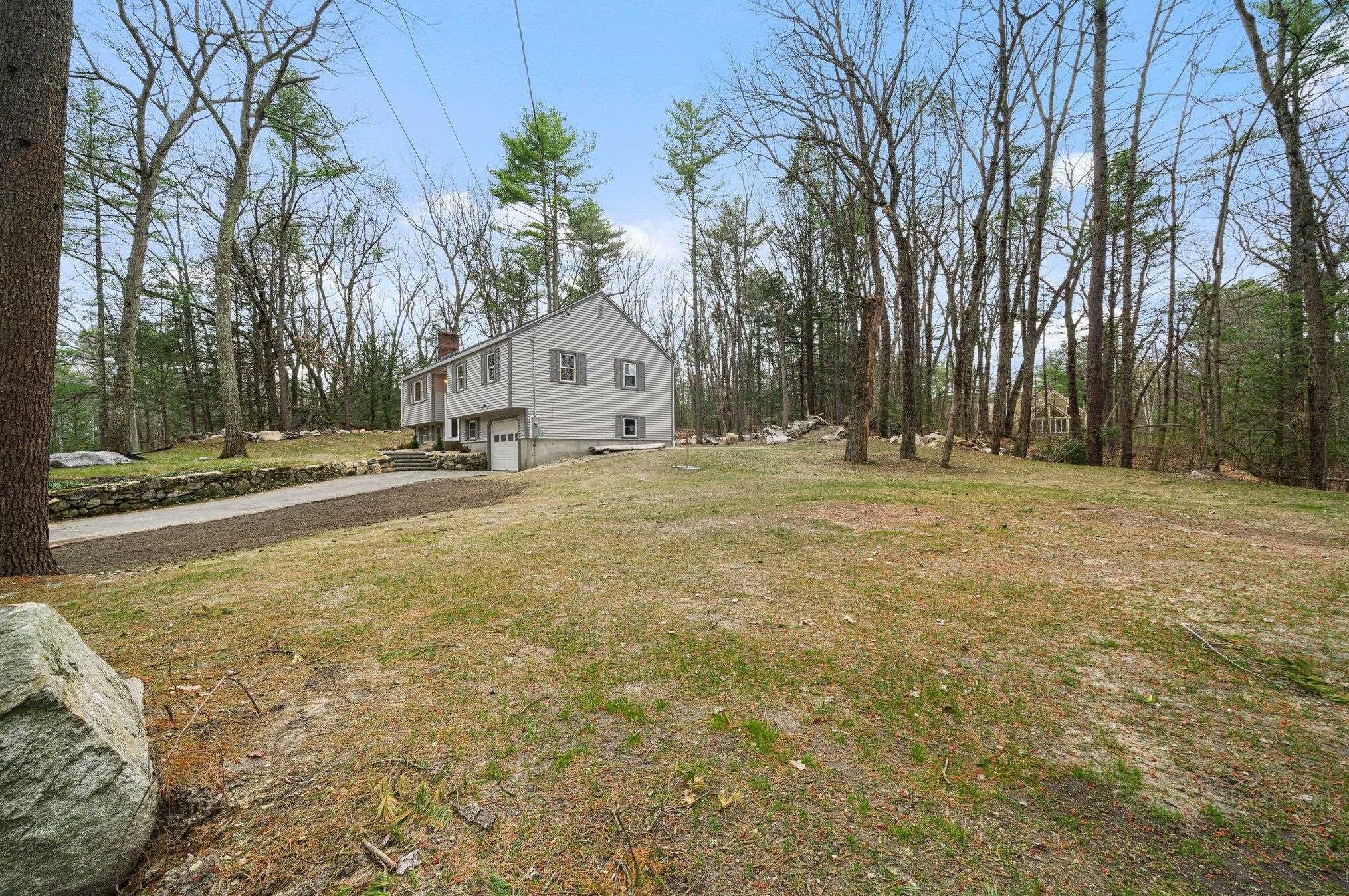 110 Londonderry Rd, Windham NH  03087-1118 exterior