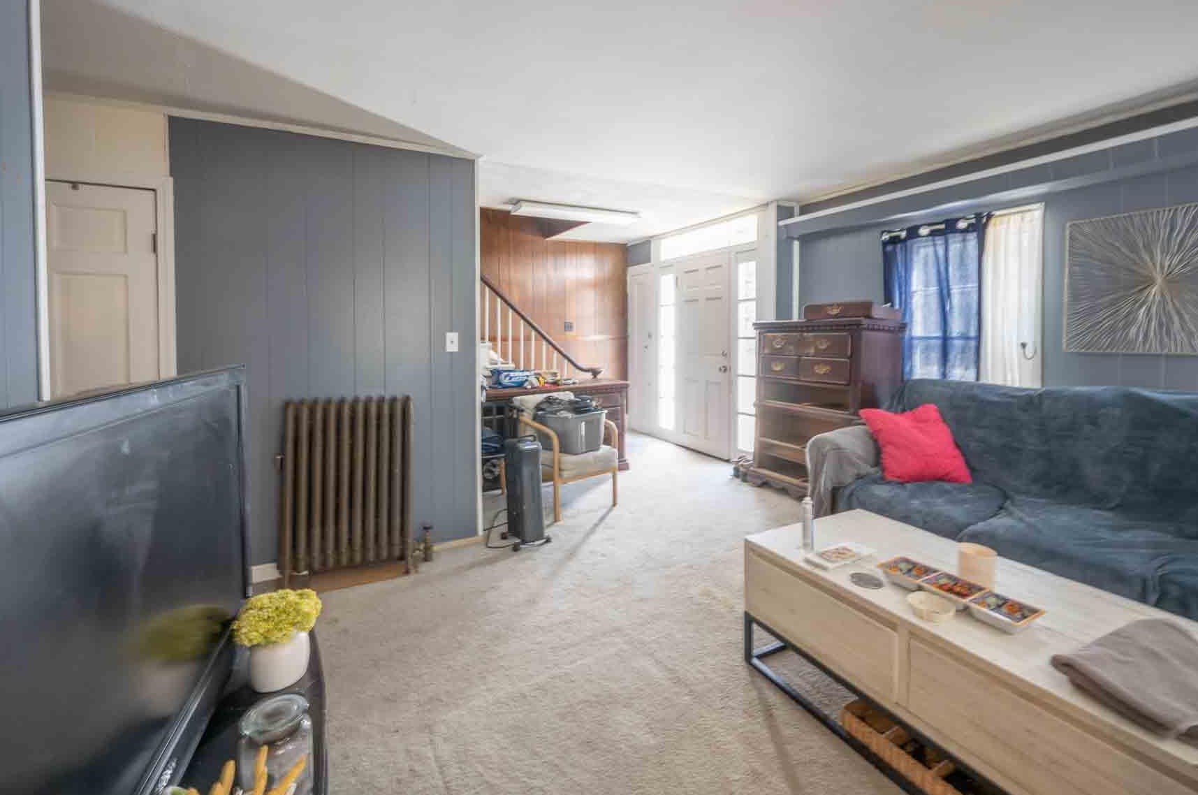 2024 Candia Rd, Manchester NH 03109-5701 exterior