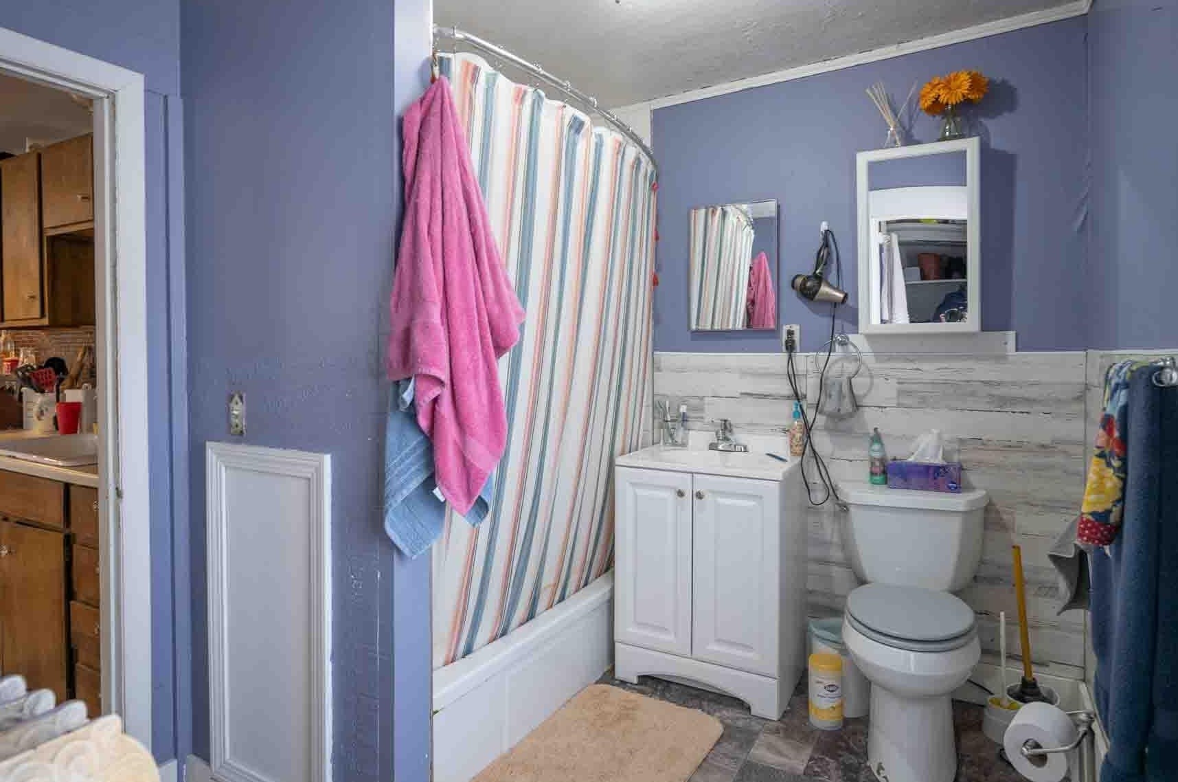 2024 Candia Rd, Manchester NH 03109-5701 exterior