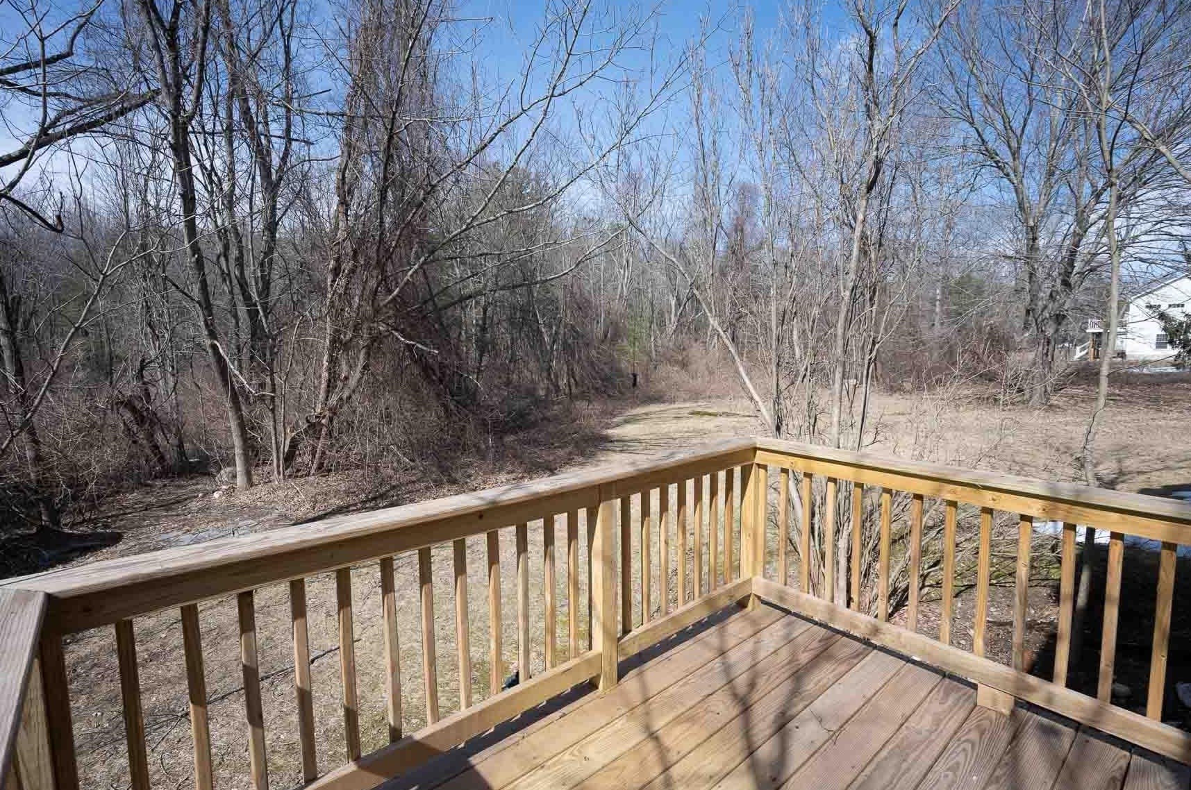 2024 Candia Rd, Manchester NH 03109-5701 exterior