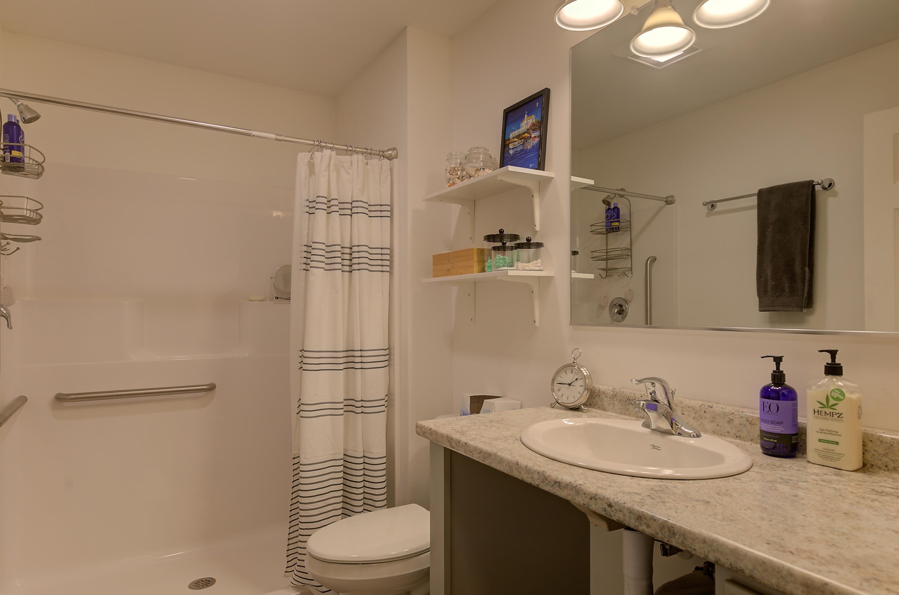 579 Beach Pond Rd, Tuftonboro NH  03894-4861 exterior