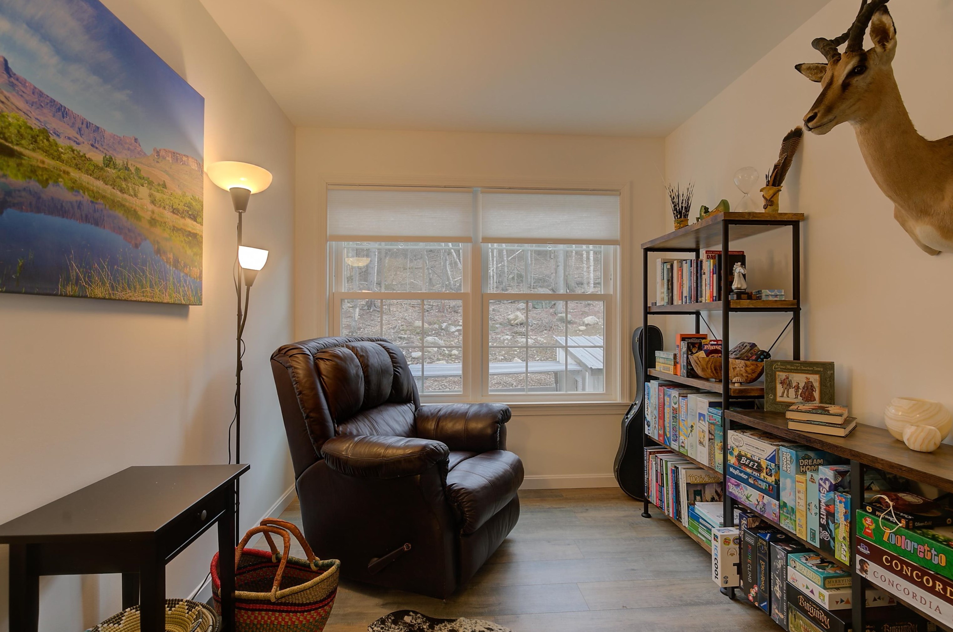 579 Beach Pond Rd, Tuftonboro NH  03894-4861 exterior