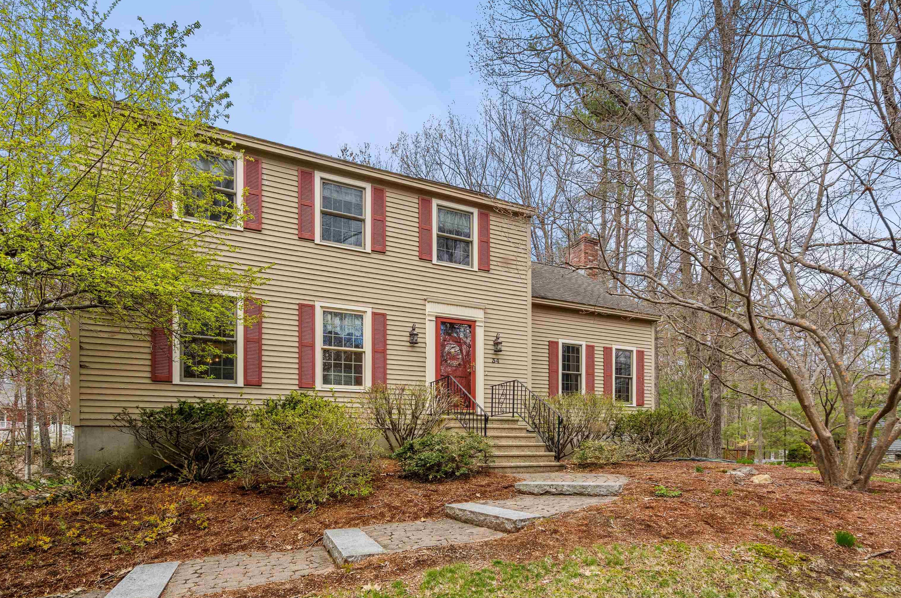 34 Gervaise Dr, Derry, NH 03038