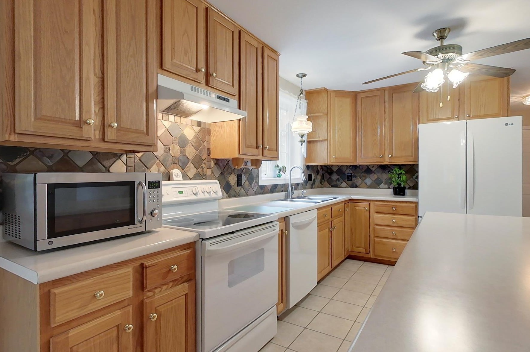 5 Mountain Mdw Trl, Wilton, NH 03086
