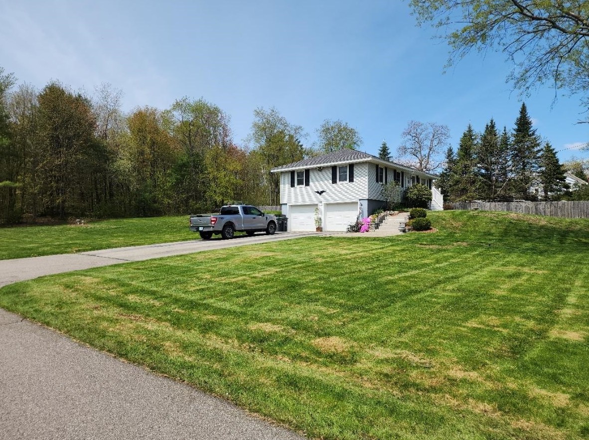 468 4th Range Rd, Allenstown, NH 03275