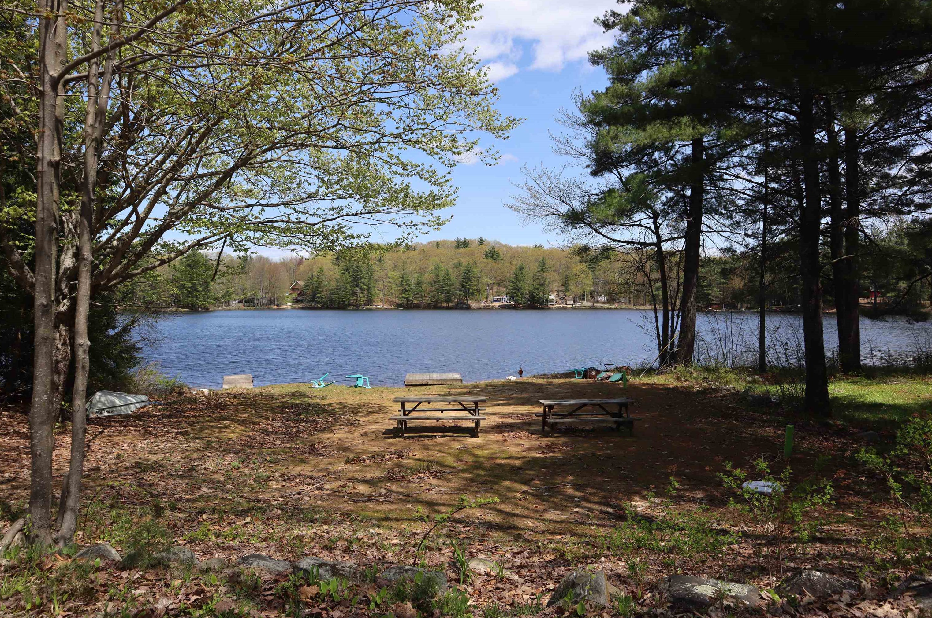 34 Robin Shore Dr, Canterbury, NH 03224
