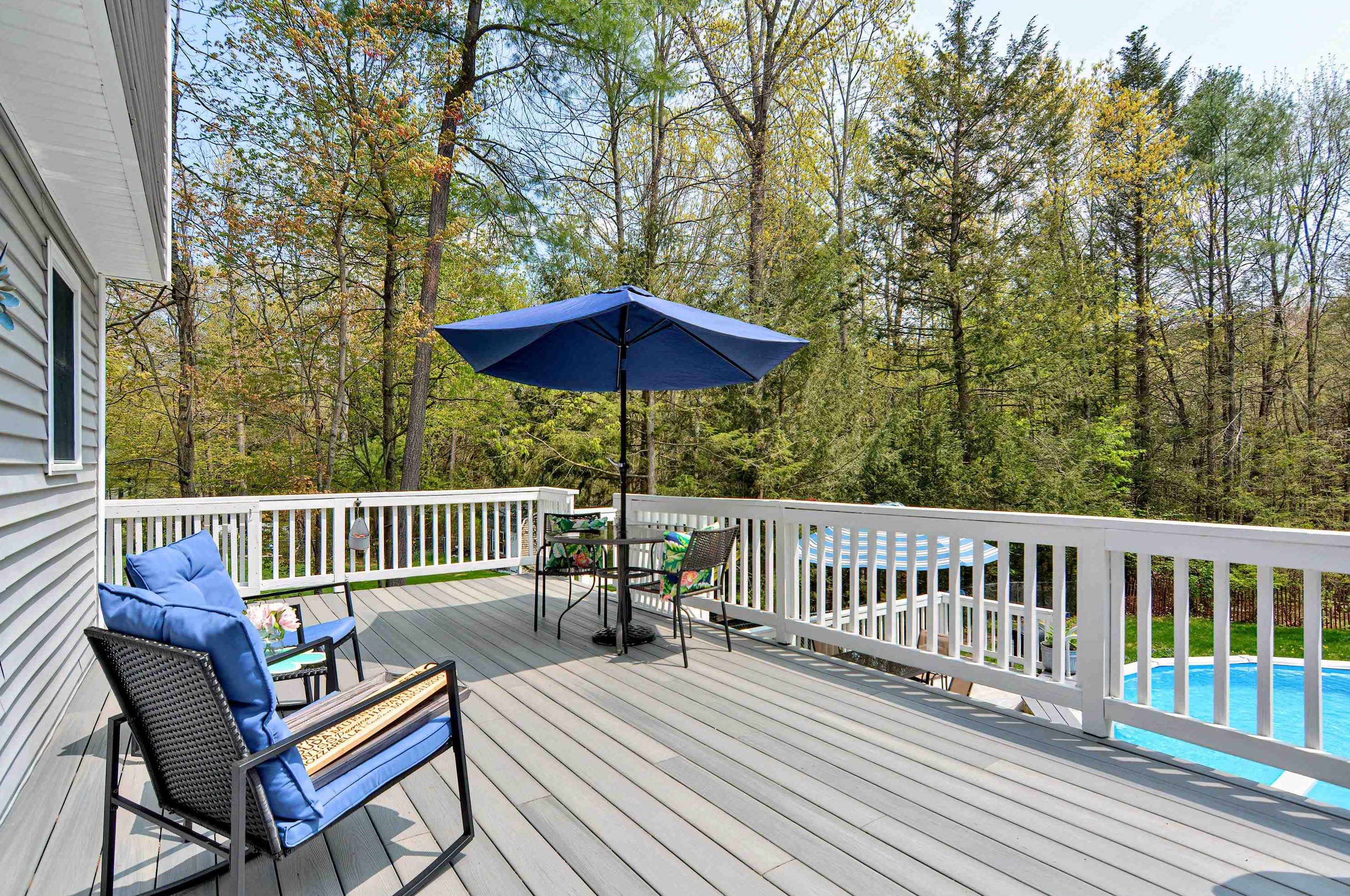 72 Overledge Dr Ext, Derry, NH 03038