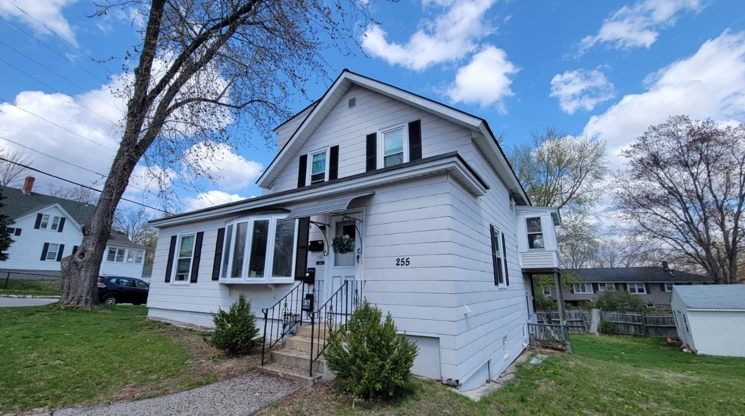 255 Mast Rd, Manchester NH  03102-4135 exterior
