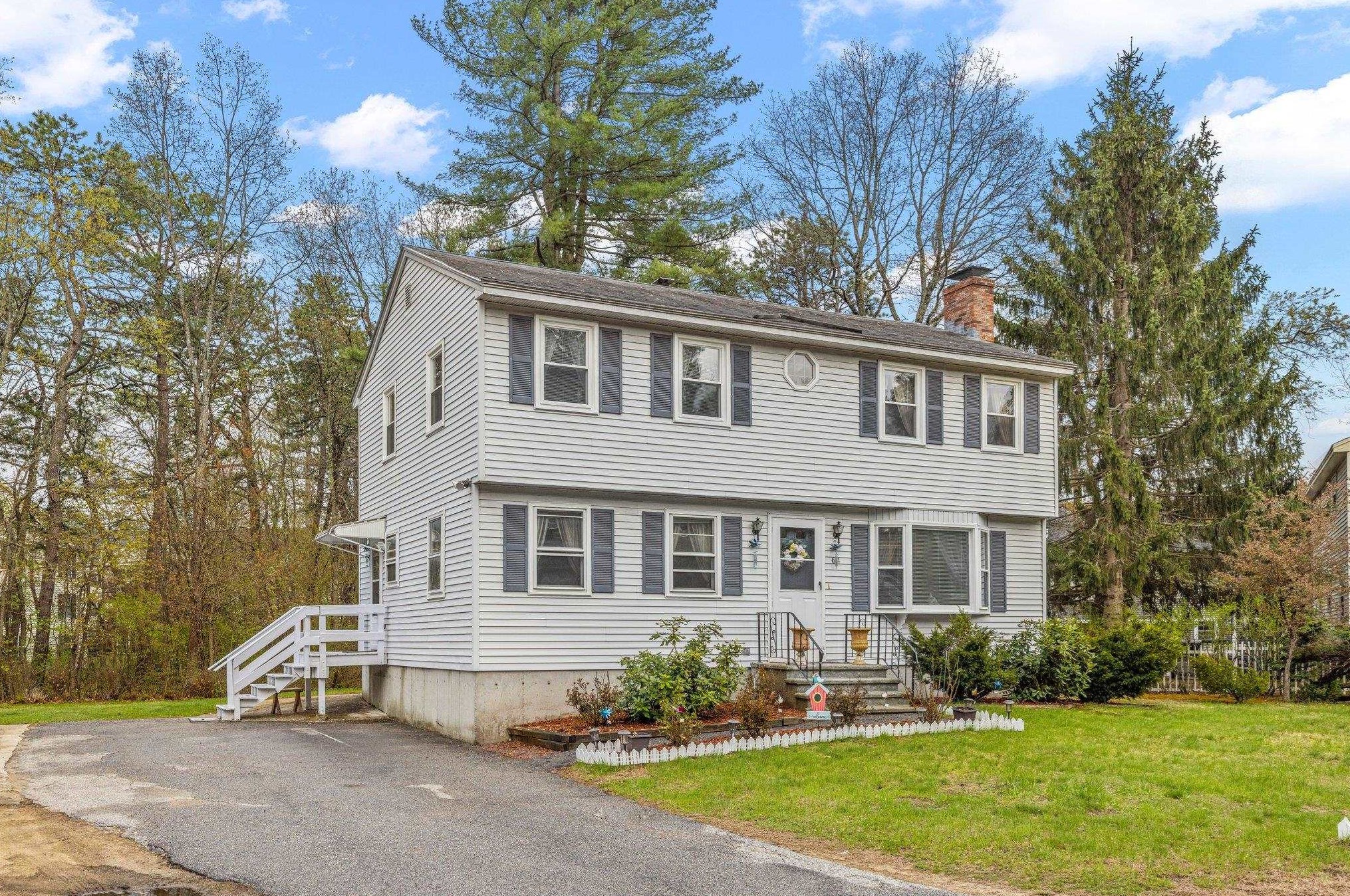 64 Ne Village Rd, Concord, NH 03301