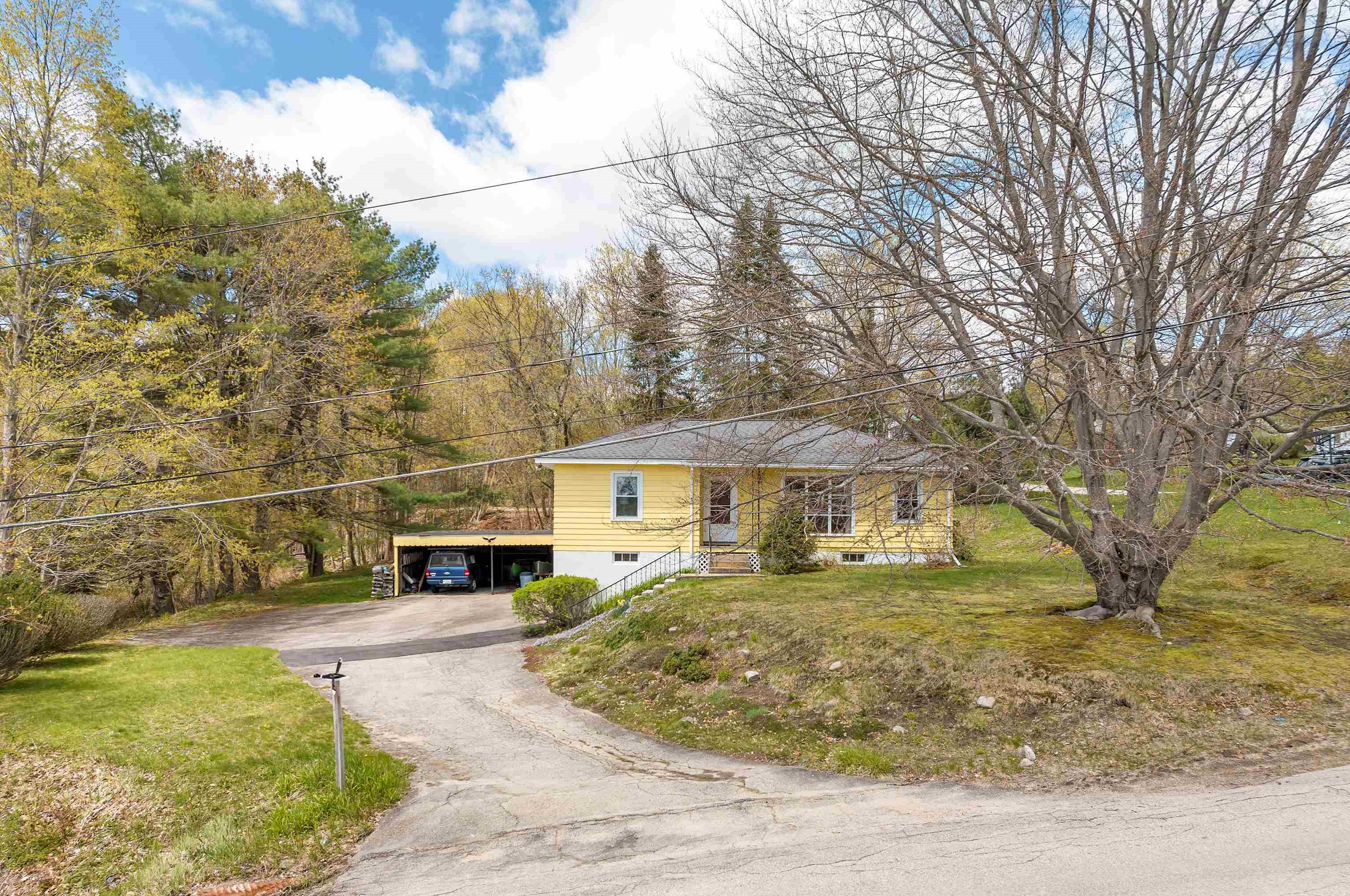 11 Clow Rd, Tuftonboro, NH 03894