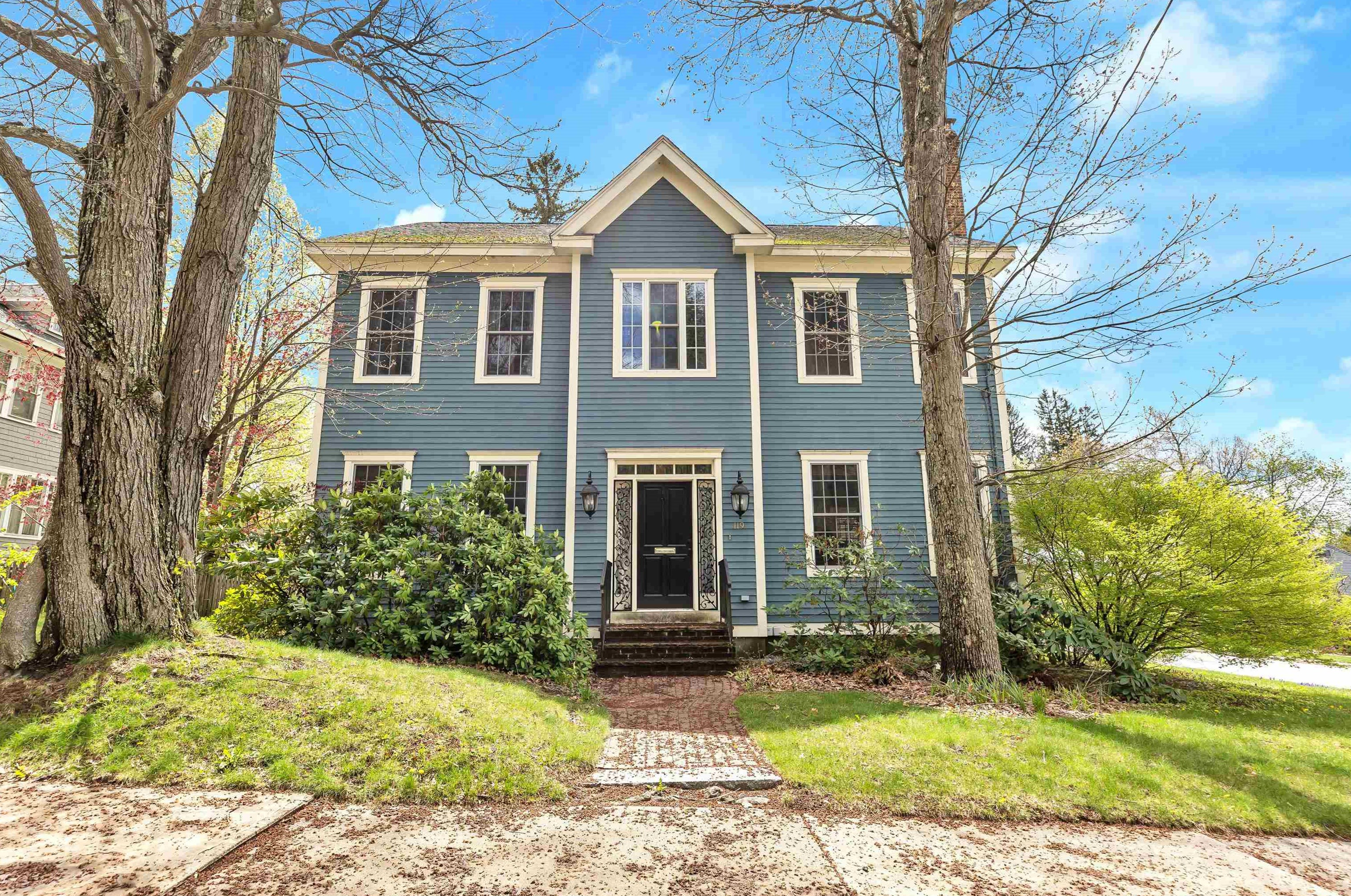 119 Lexington Ave, Manchester, NH 03104