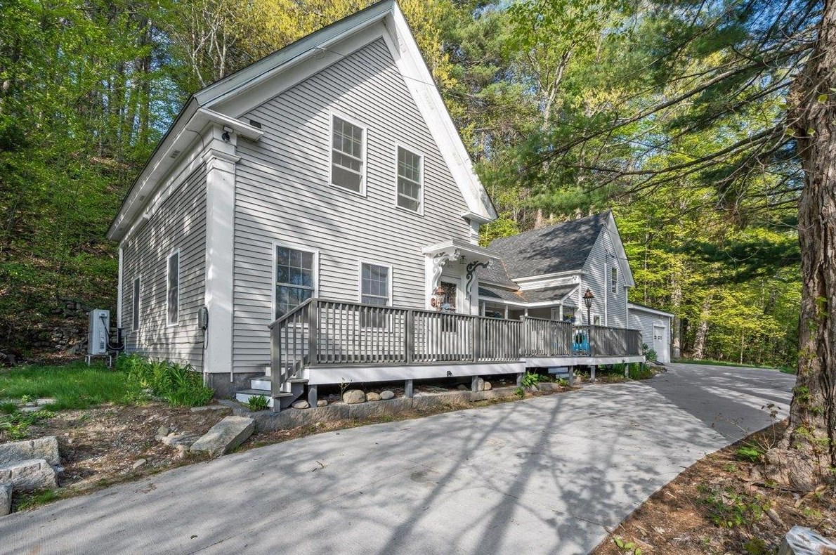 33 Dale St, Wilton, NH 03086