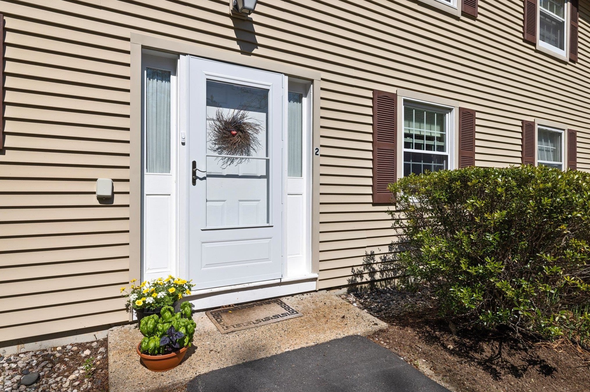 2 Wolfeboro Cmn, Tuftonboro, NH 03894-4028