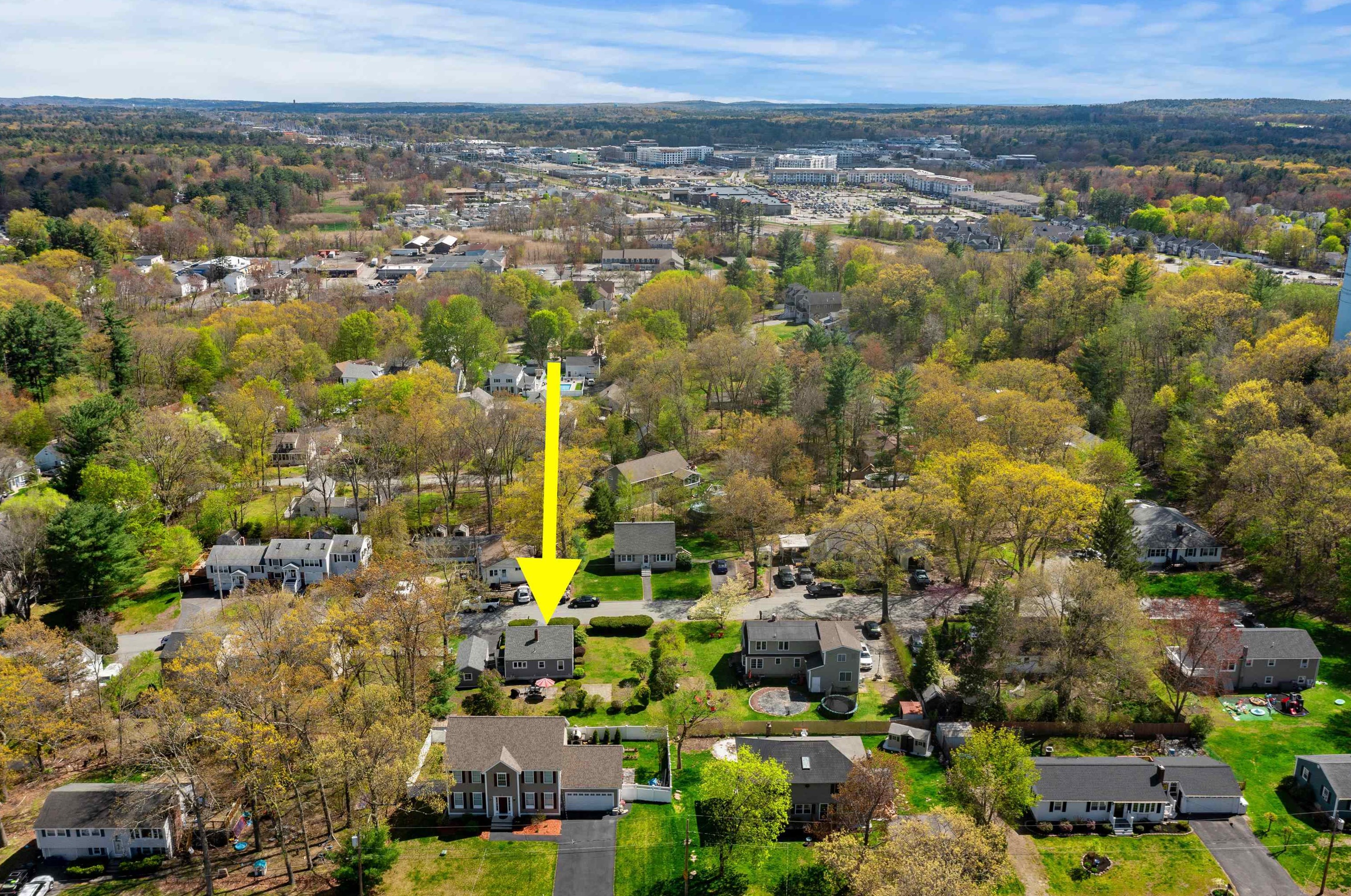 10 Hill St, Salem, NH 03079