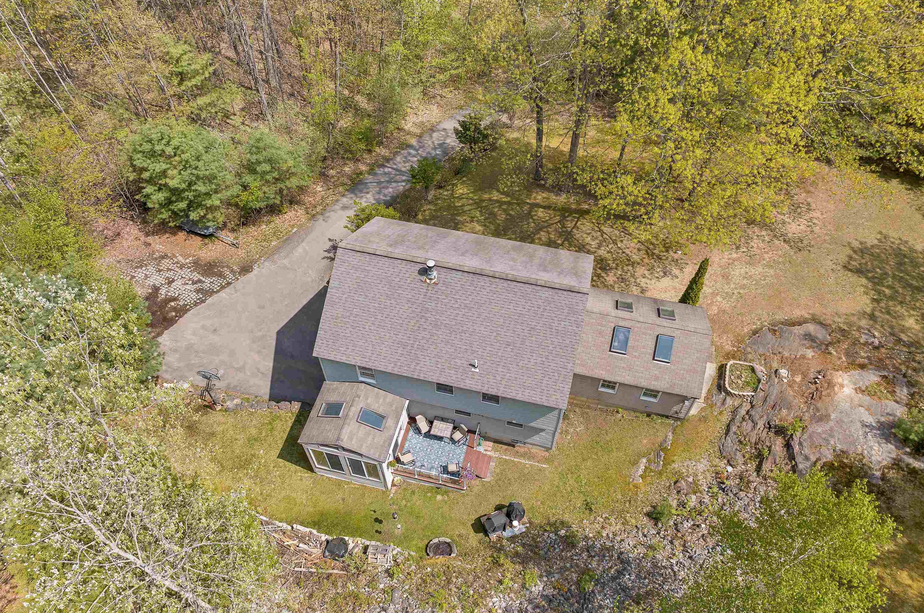 5 Benoit Ave, Pelham, NH 03076