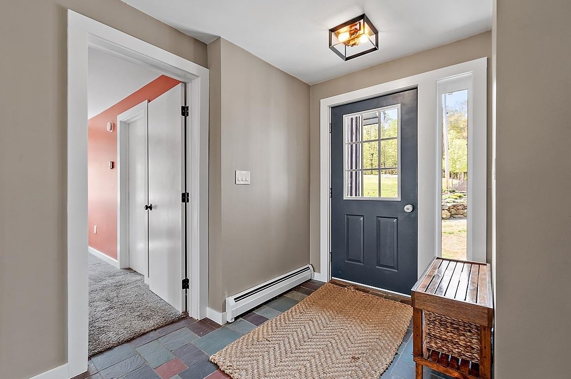 74 Monument Rd, Winchester, NH 03470