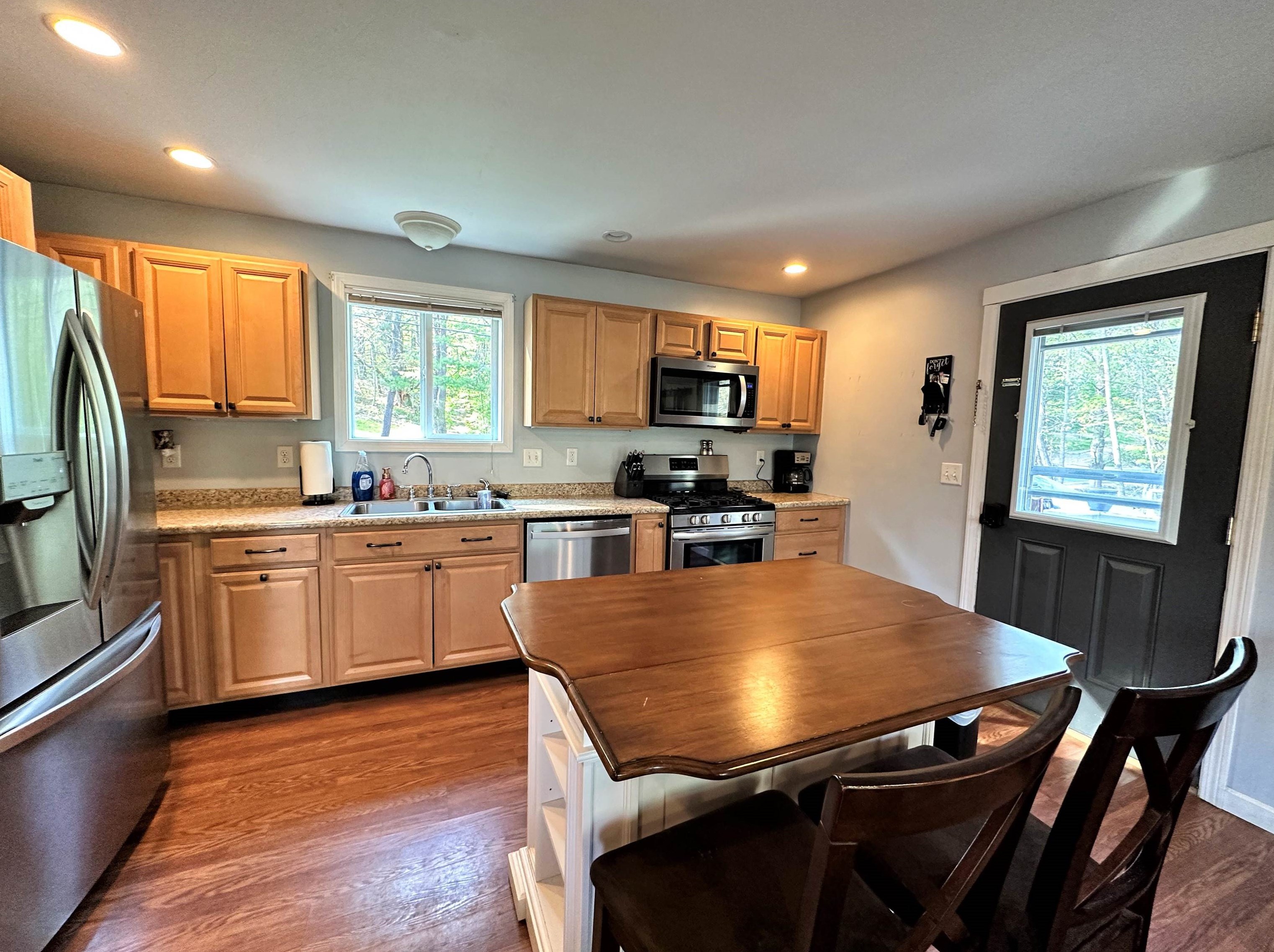 250 Concord Rd, Tilton, NH 03276