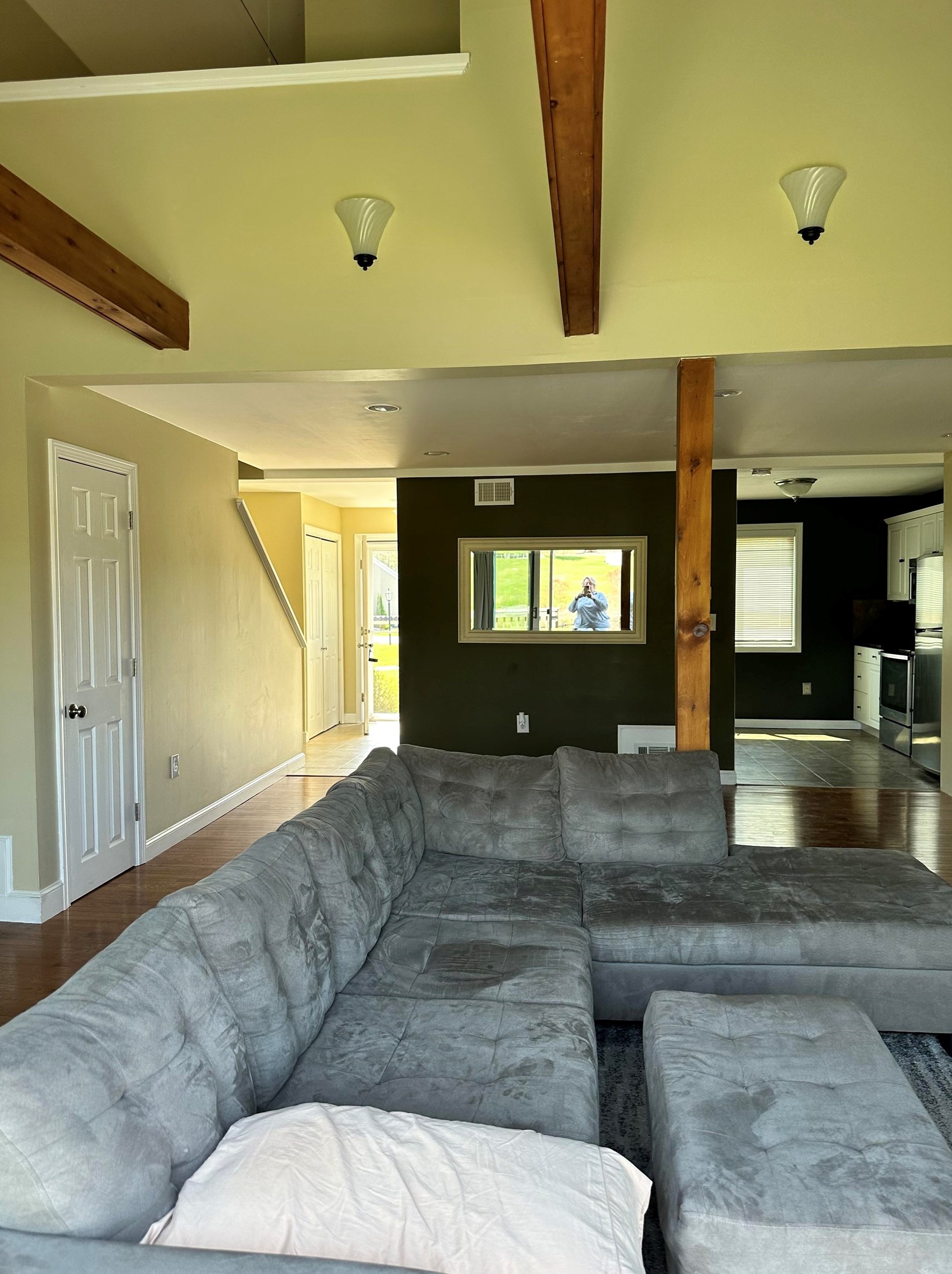 32 Pendleton Ln, Londonderry, NH 03053