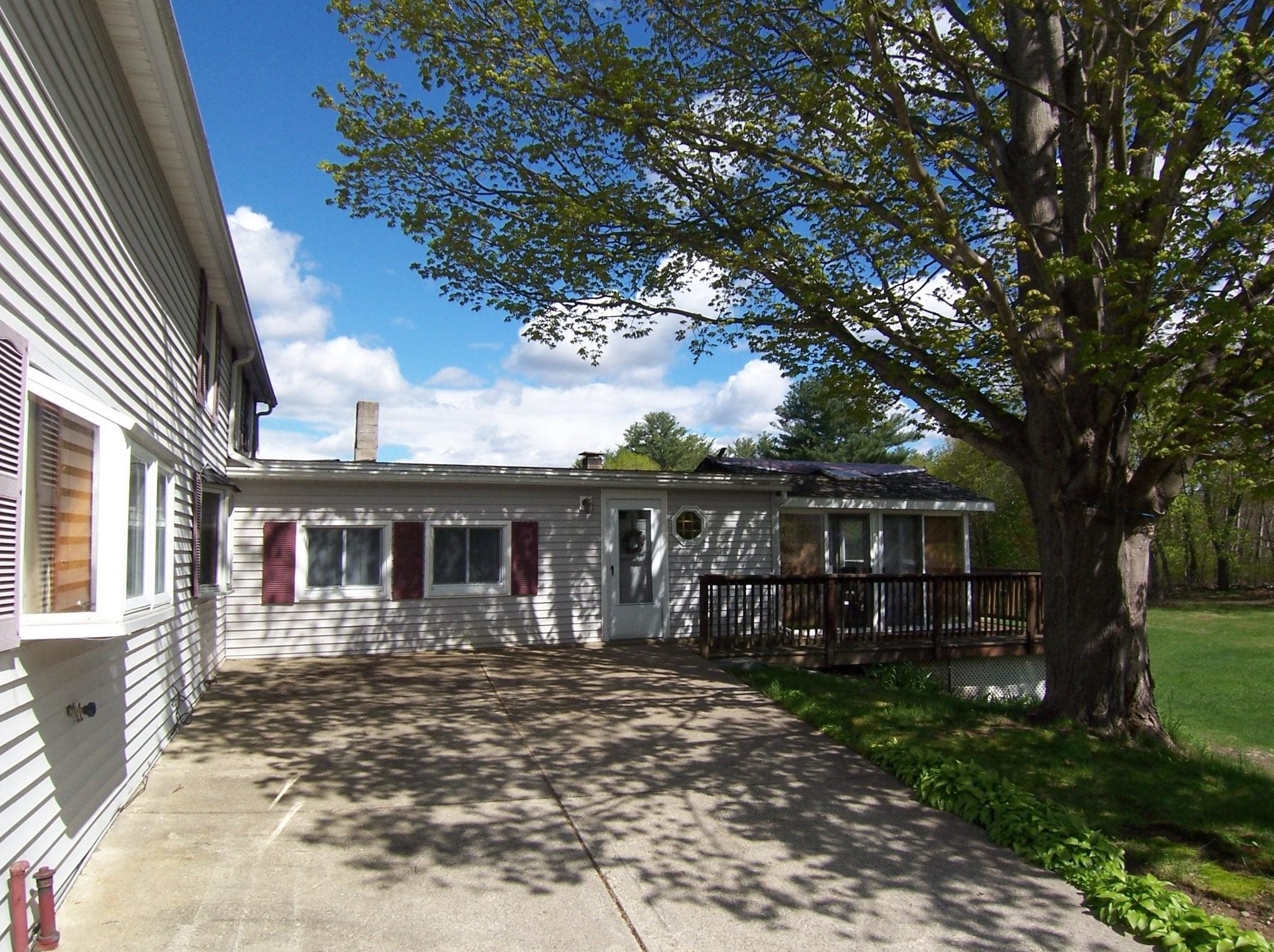 37 Border St, Amherst, NH 03031