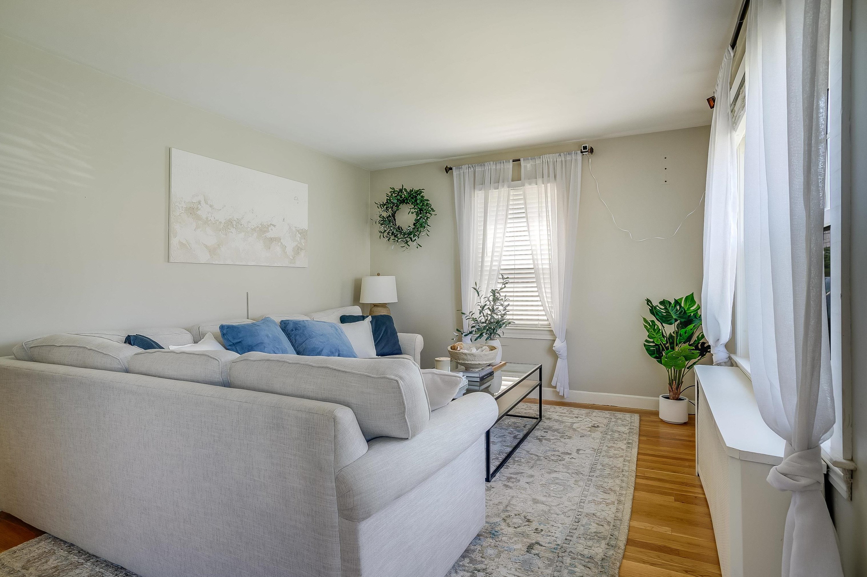 42 Lund St, Nashua NH  03060-4440 exterior