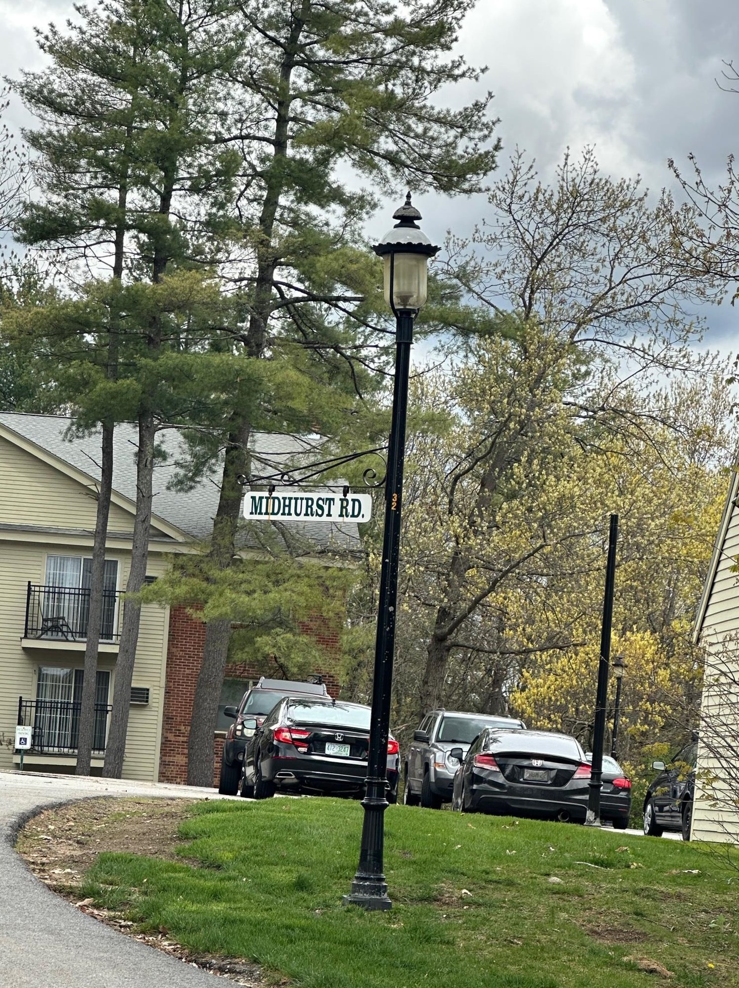 424 Midhurst Rd #424, Nashua, NH 03062