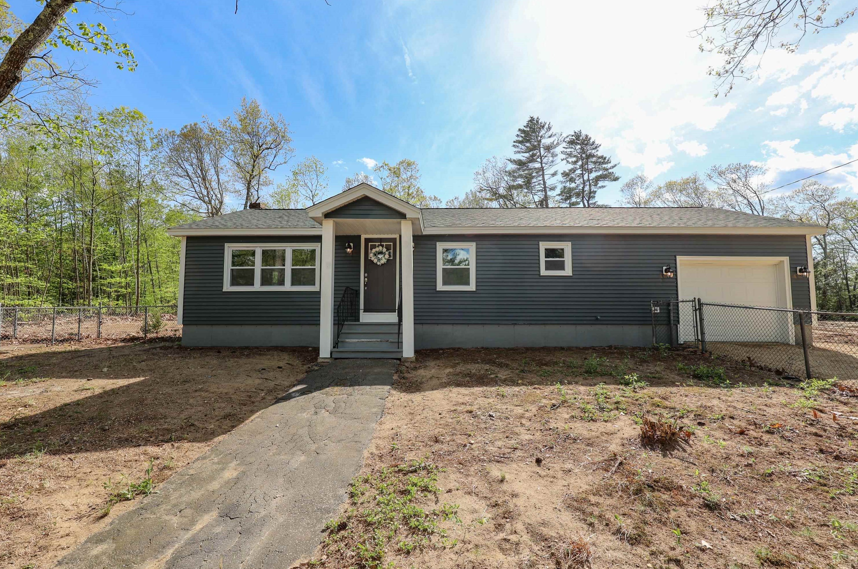 19 Depot Rd, Epping, NH 03042