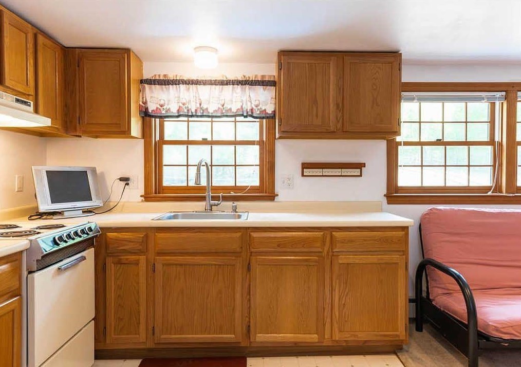 391 New Boston Rd, Candia, NH 03034